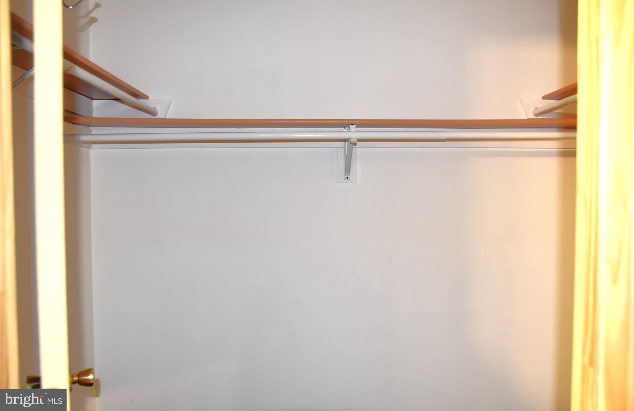 DUTCH HILL - Residential