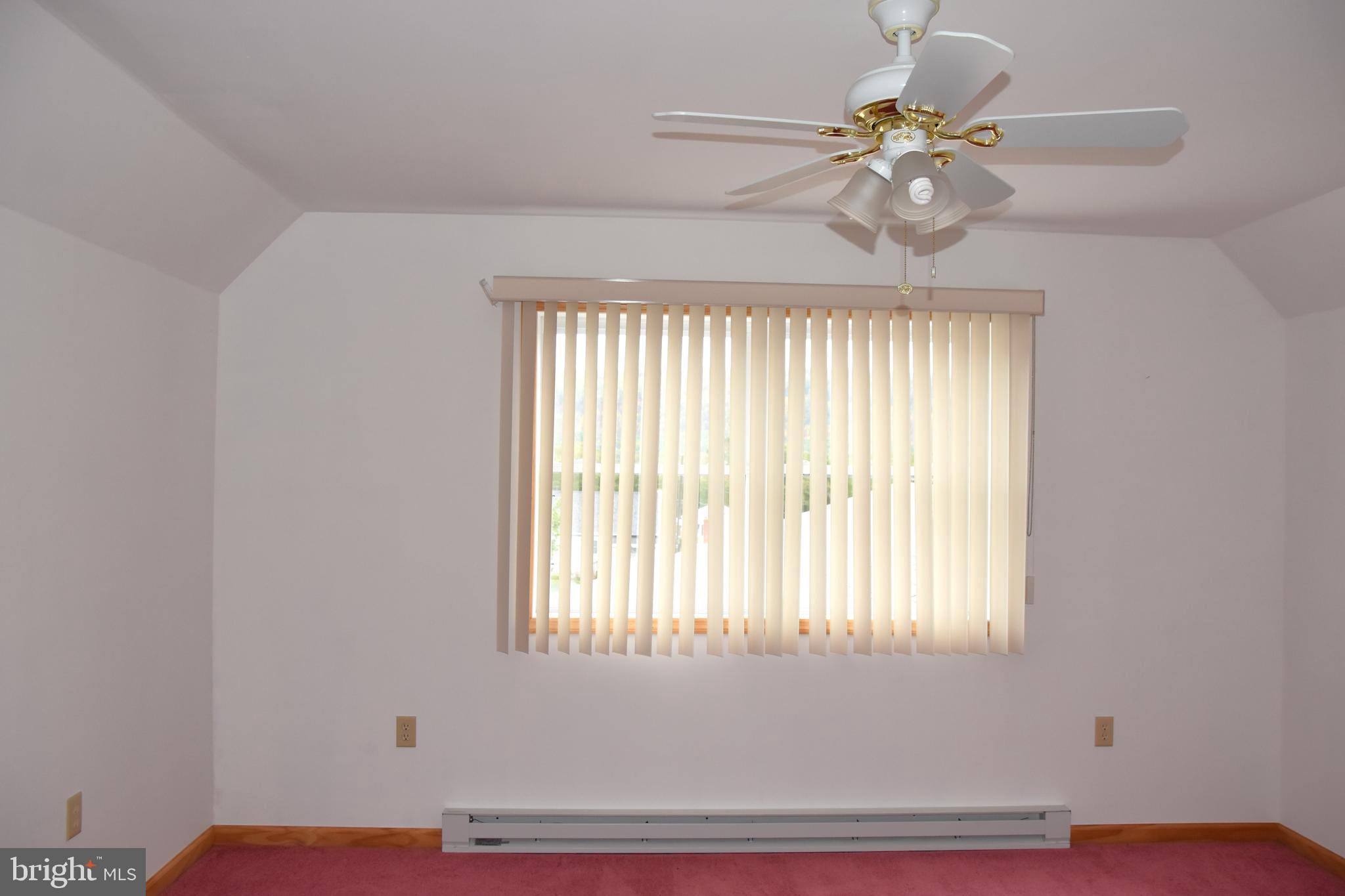 DUTCH HILL - Residential