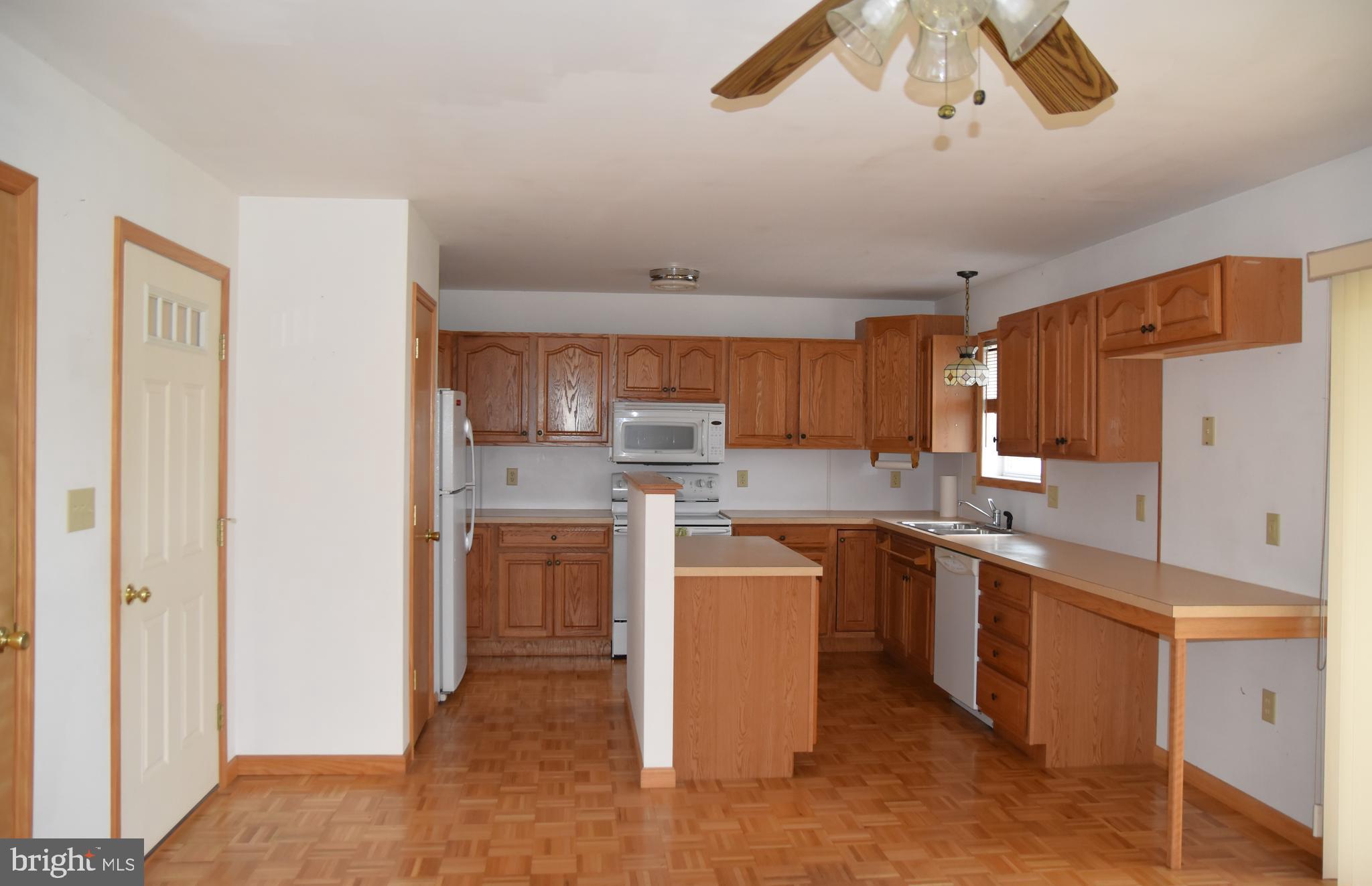 DUTCH HILL - Residential