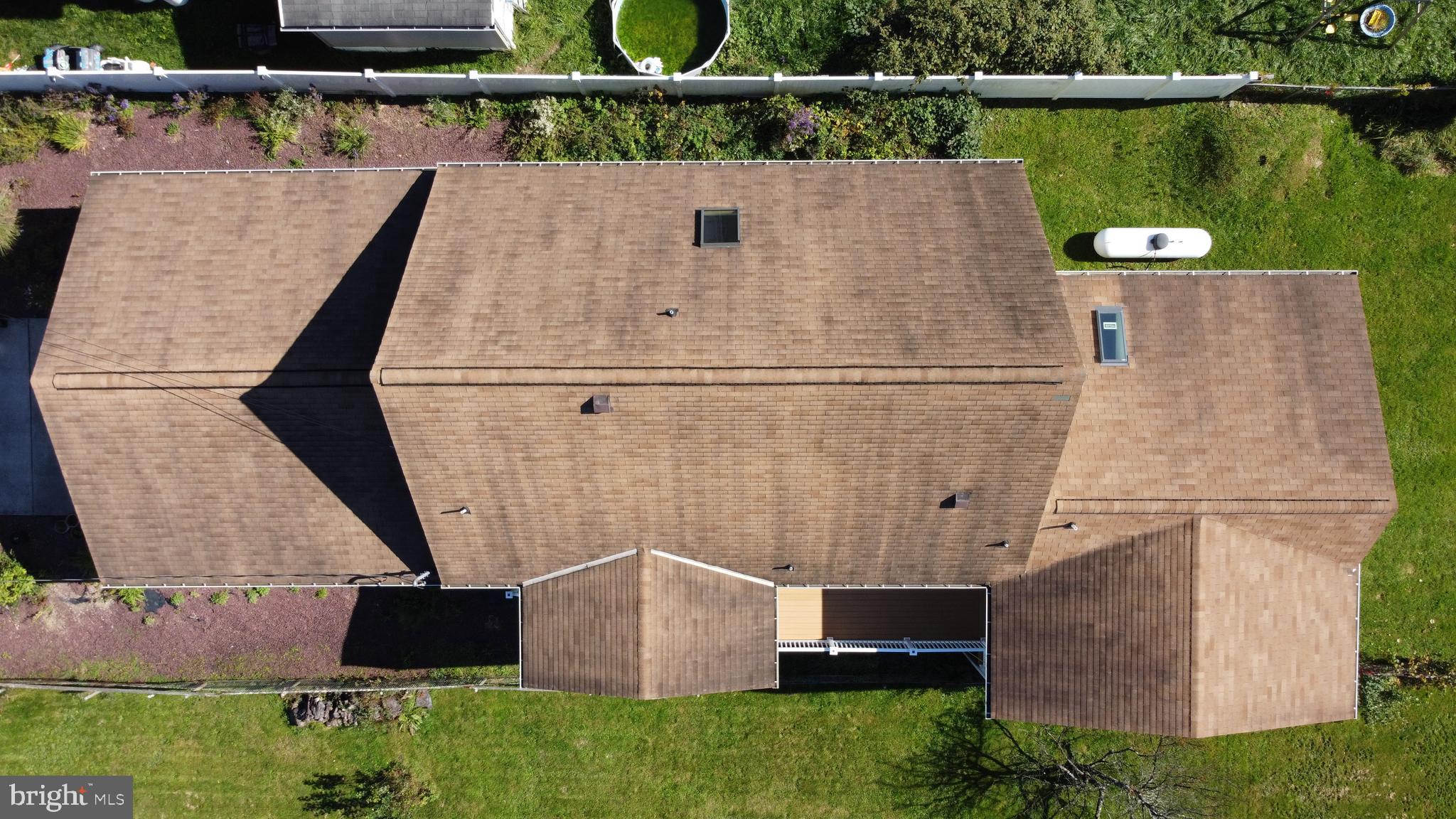 DUTCH HILL - Residential