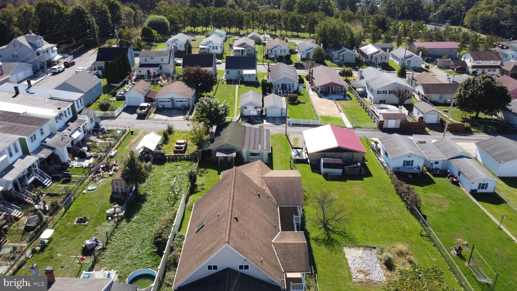 DUTCH HILL - Residential