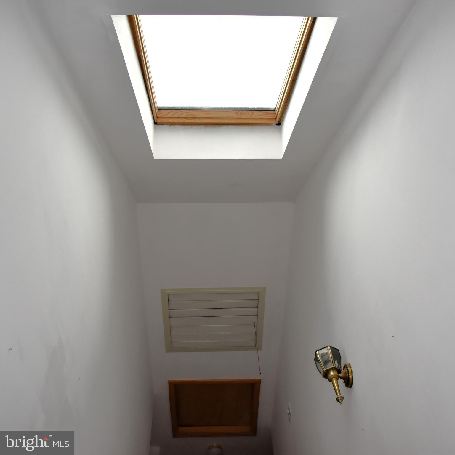 DUTCH HILL - Residential