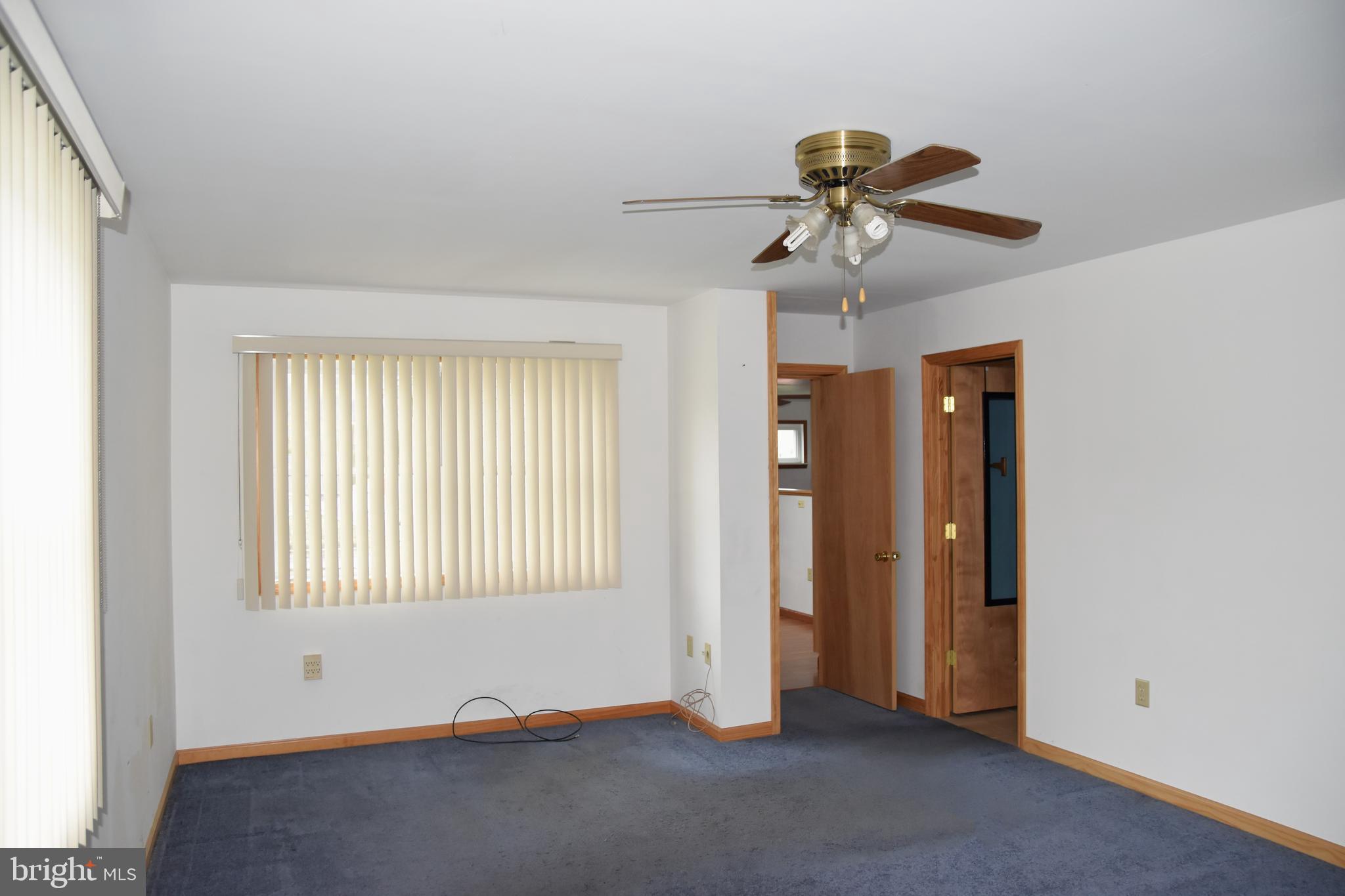 DUTCH HILL - Residential