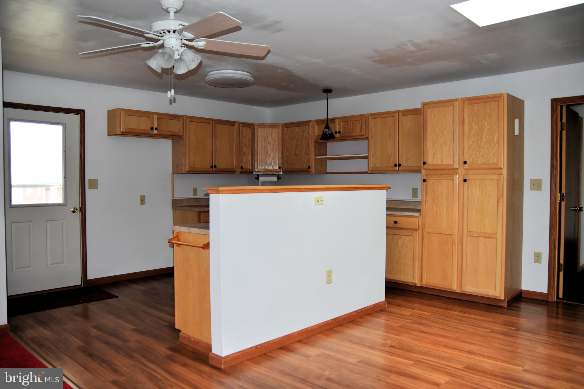 DUTCH HILL - Residential