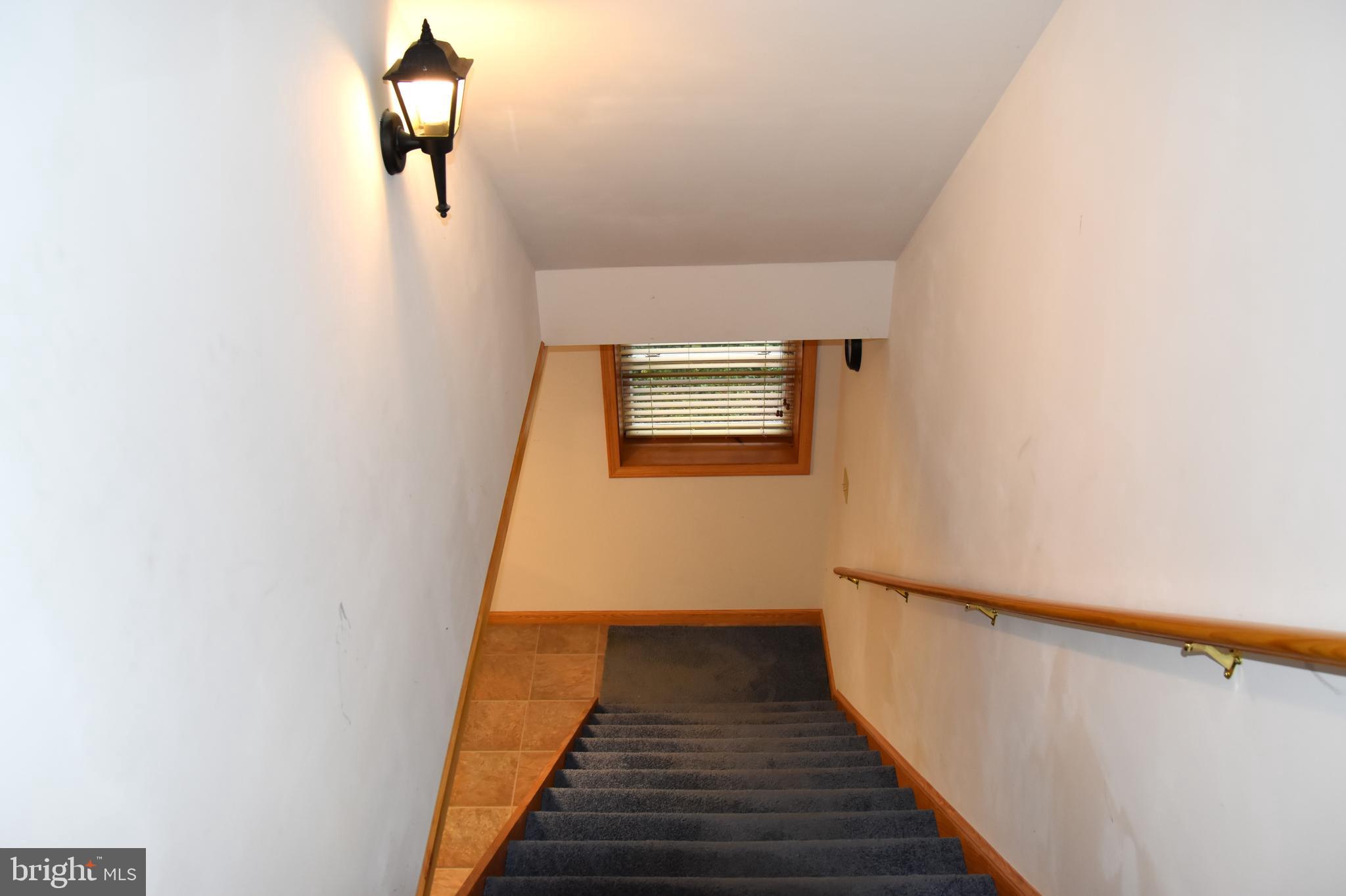 DUTCH HILL - Residential