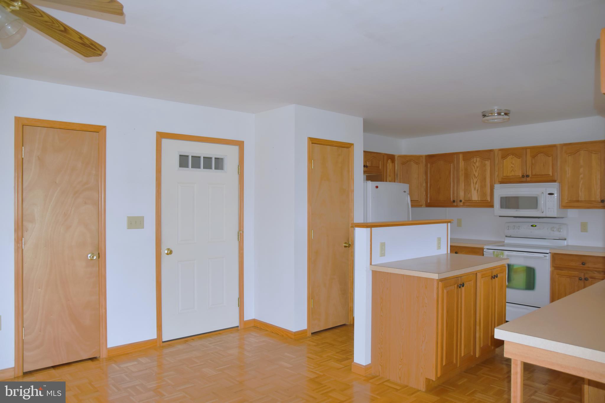 DUTCH HILL - Residential