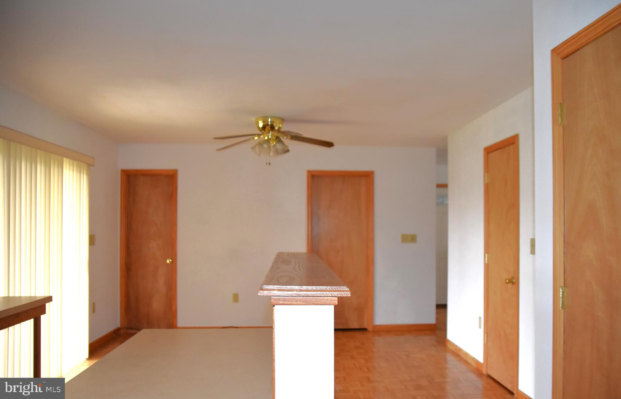 DUTCH HILL - Residential