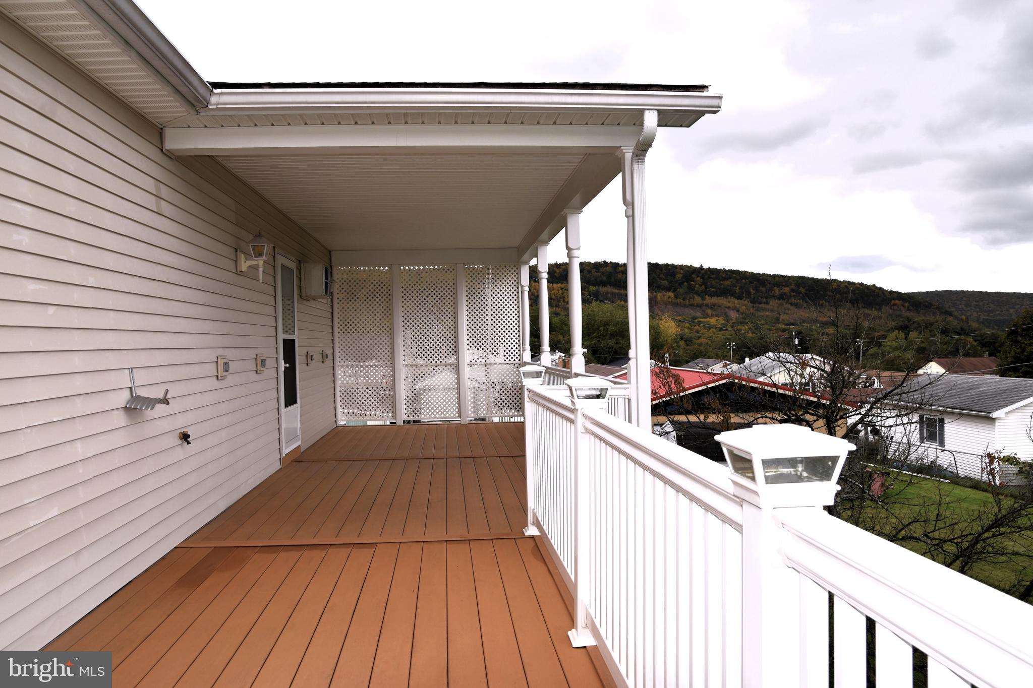 DUTCH HILL - Residential