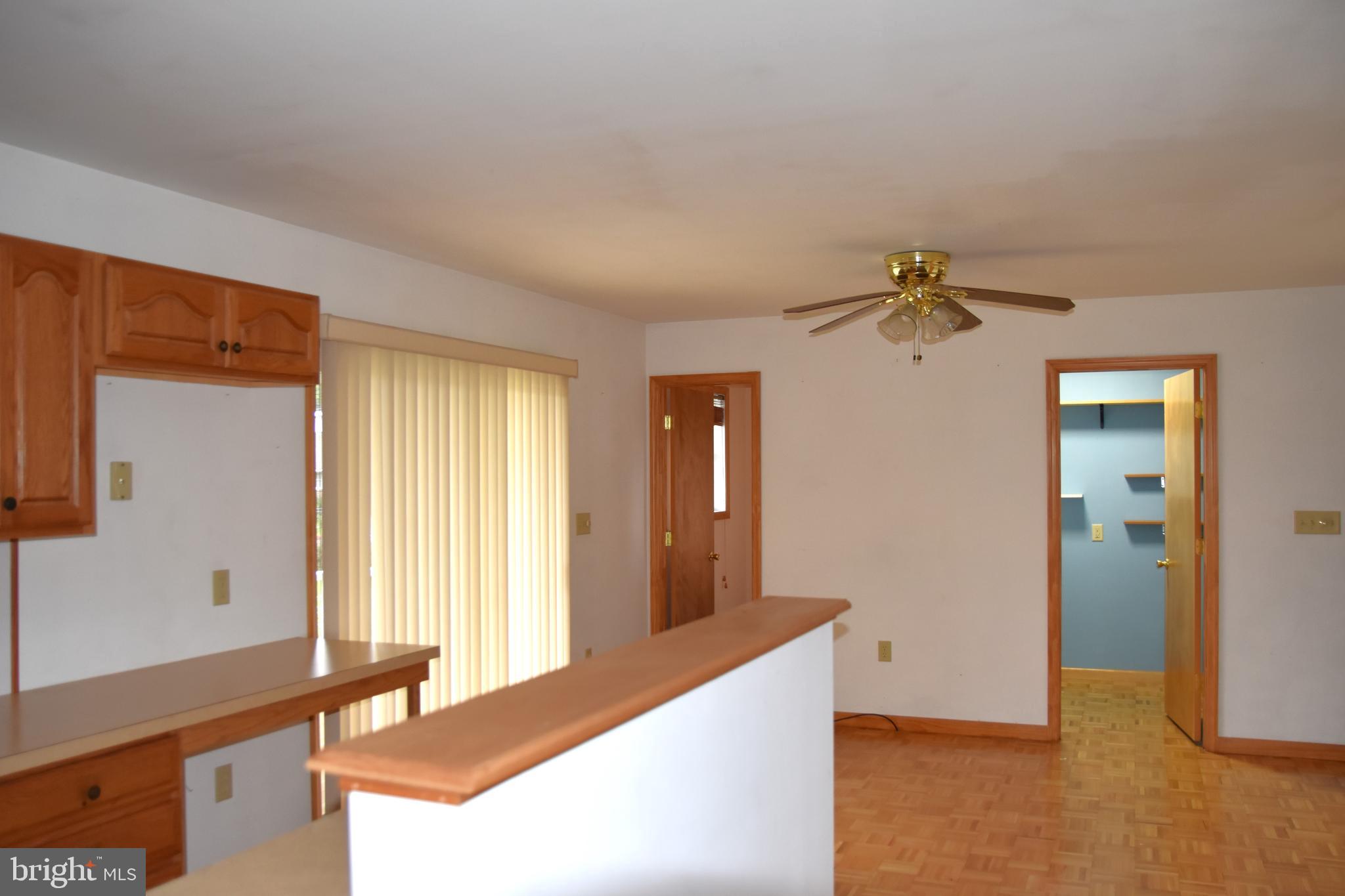 DUTCH HILL - Residential