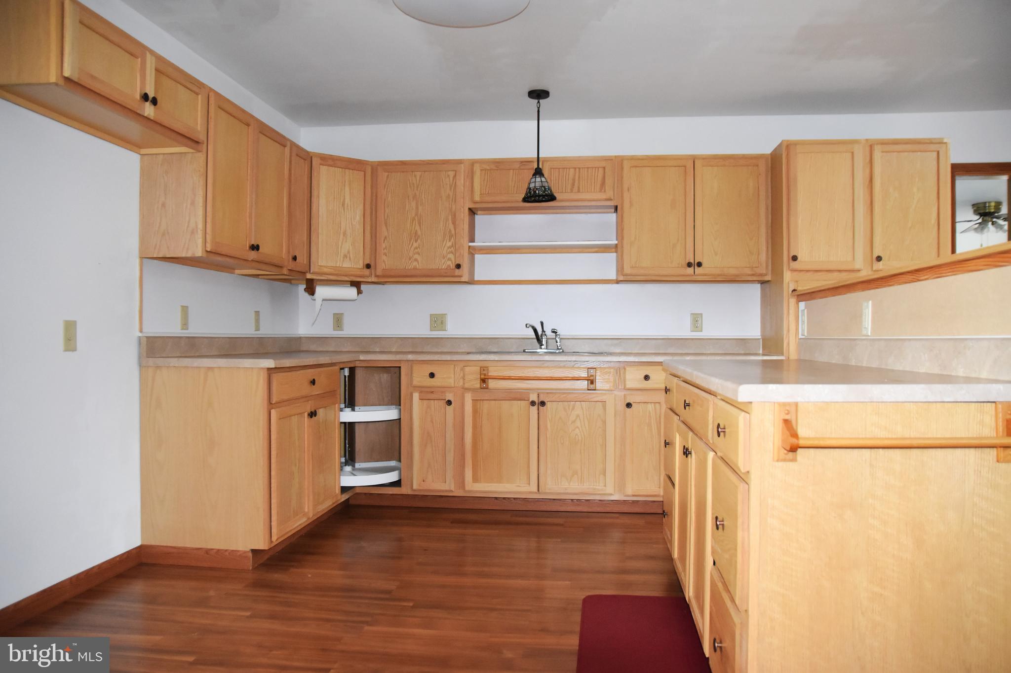 DUTCH HILL - Residential