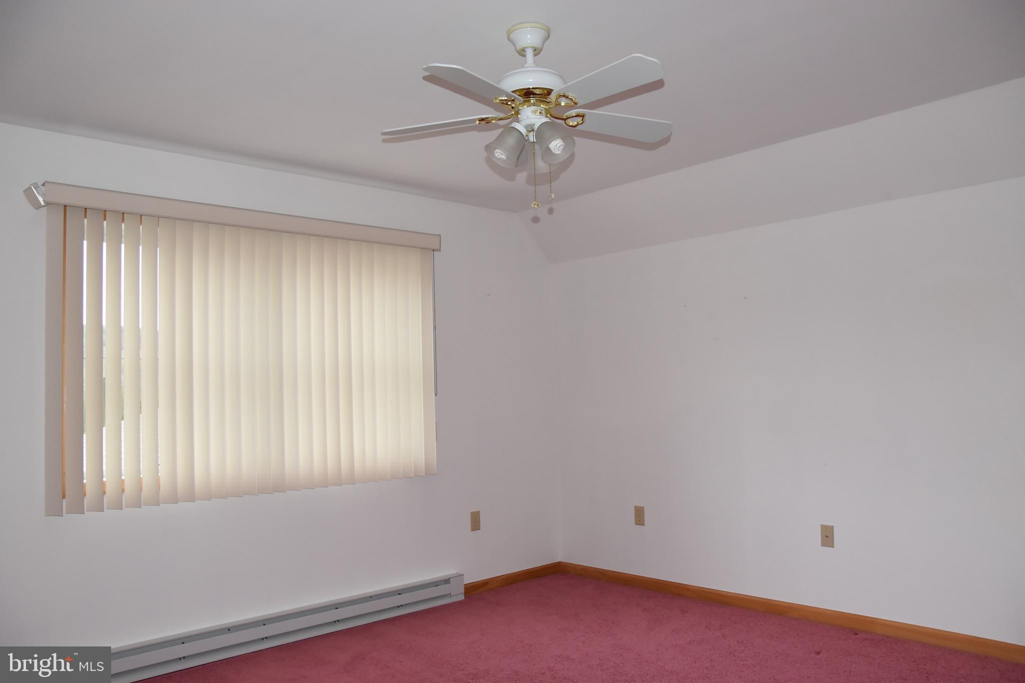 DUTCH HILL - Residential