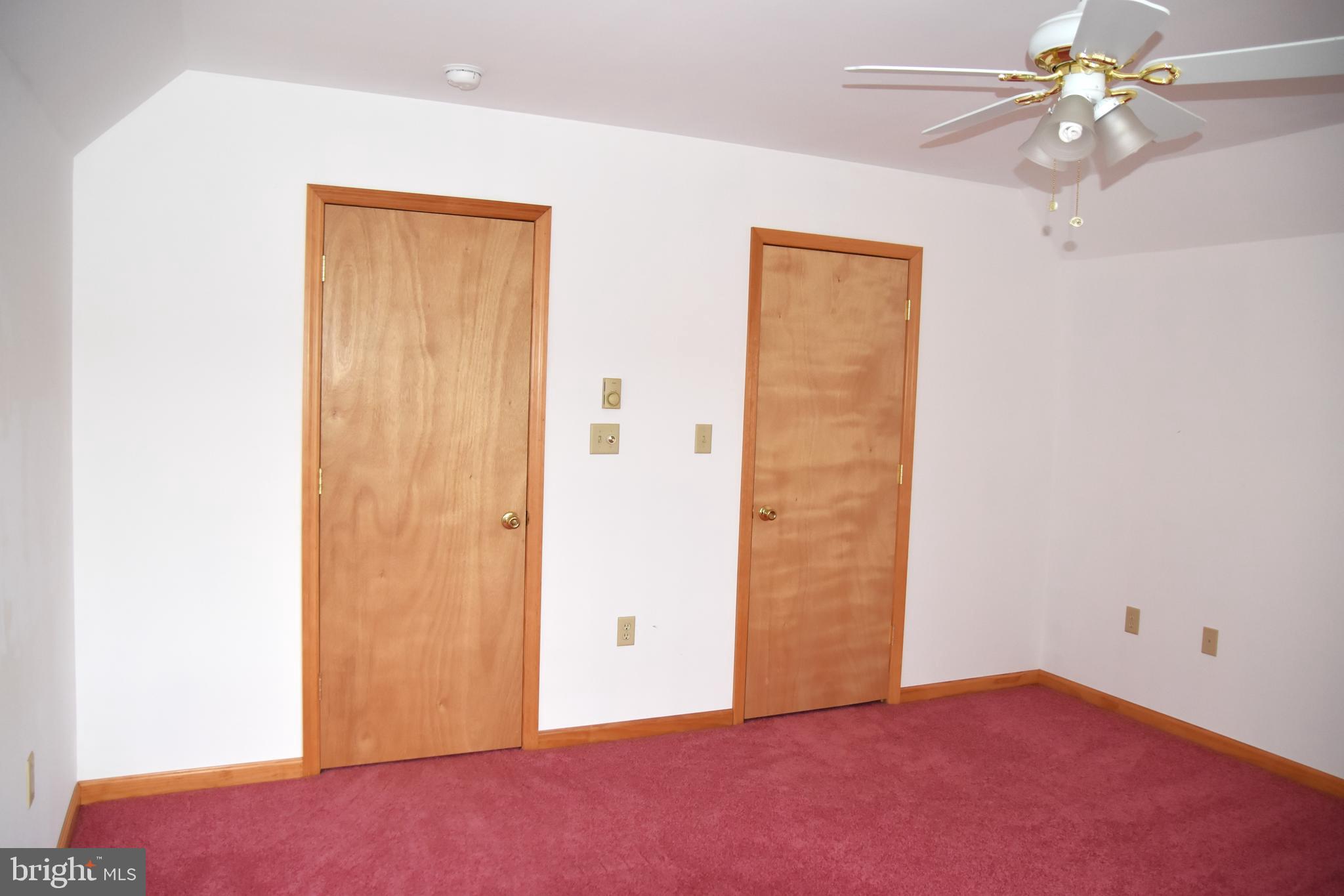 DUTCH HILL - Residential