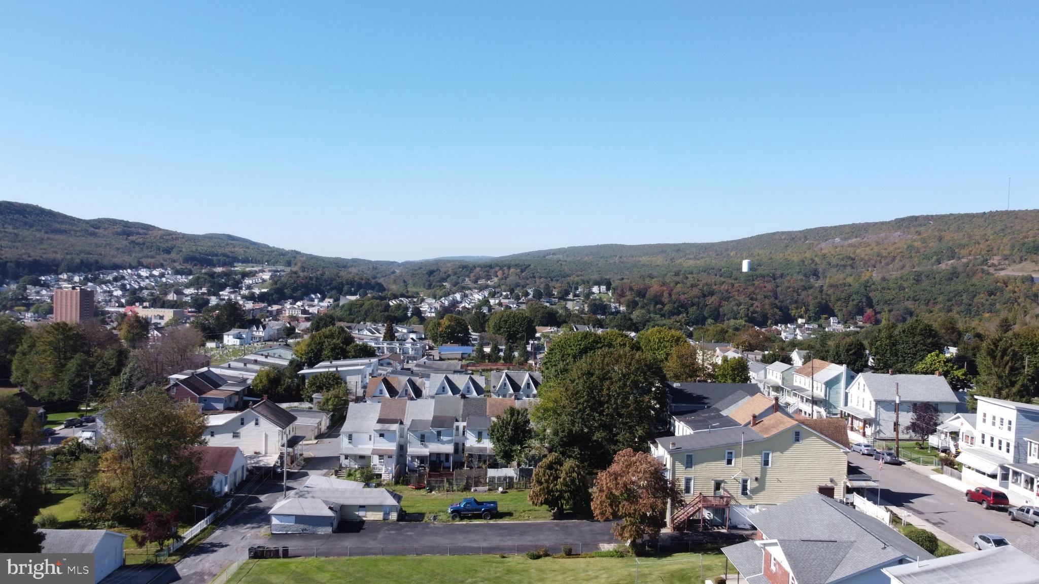 DUTCH HILL - Residential