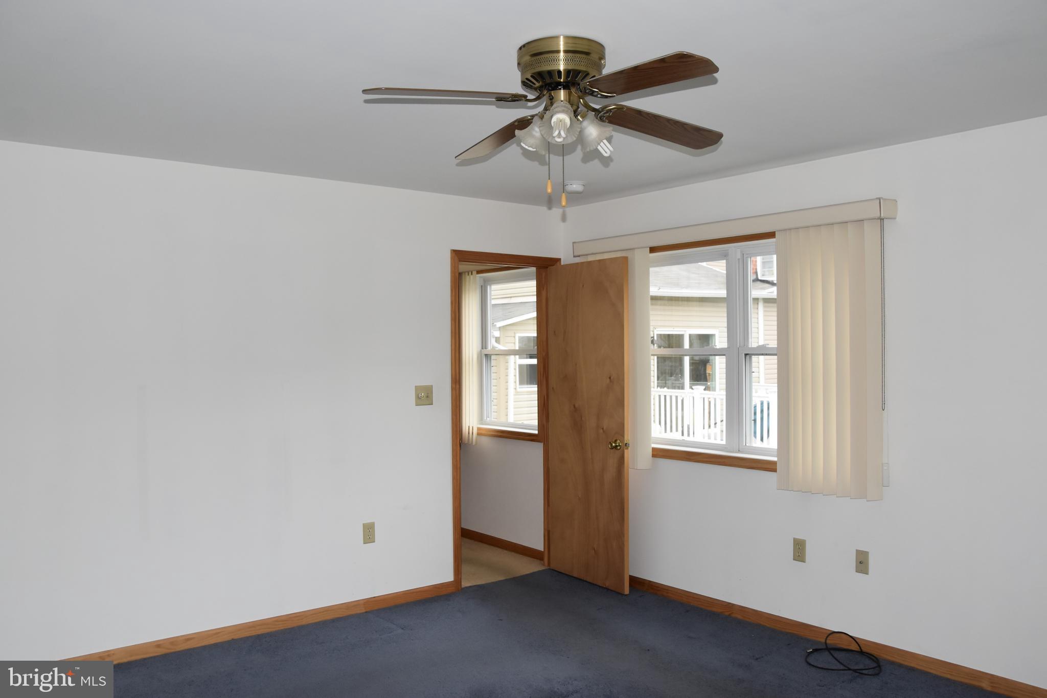 DUTCH HILL - Residential