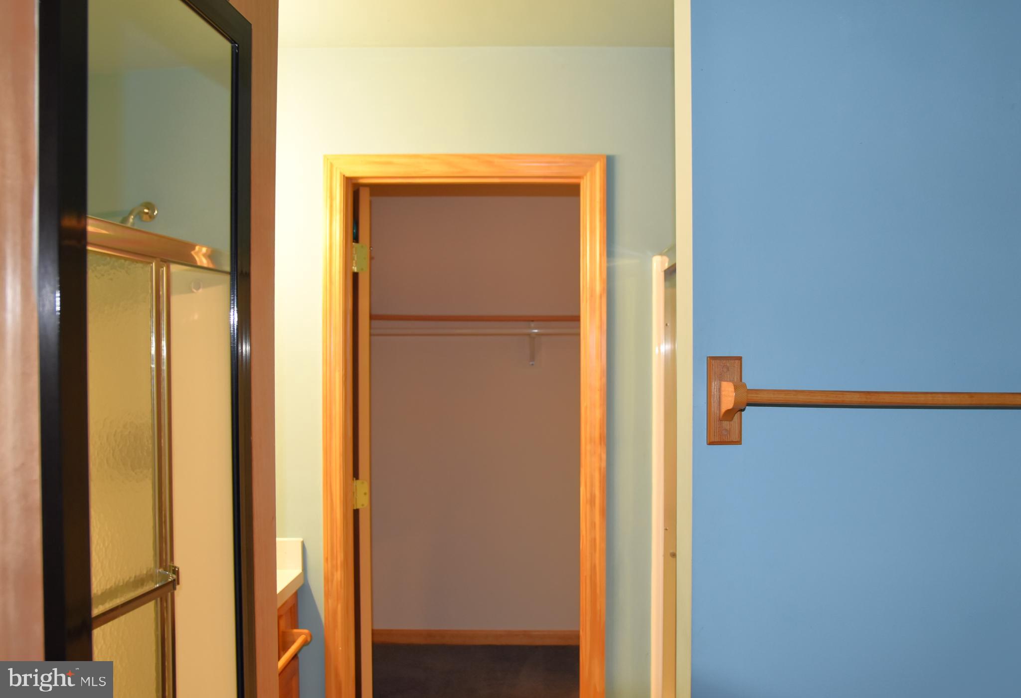 DUTCH HILL - Residential