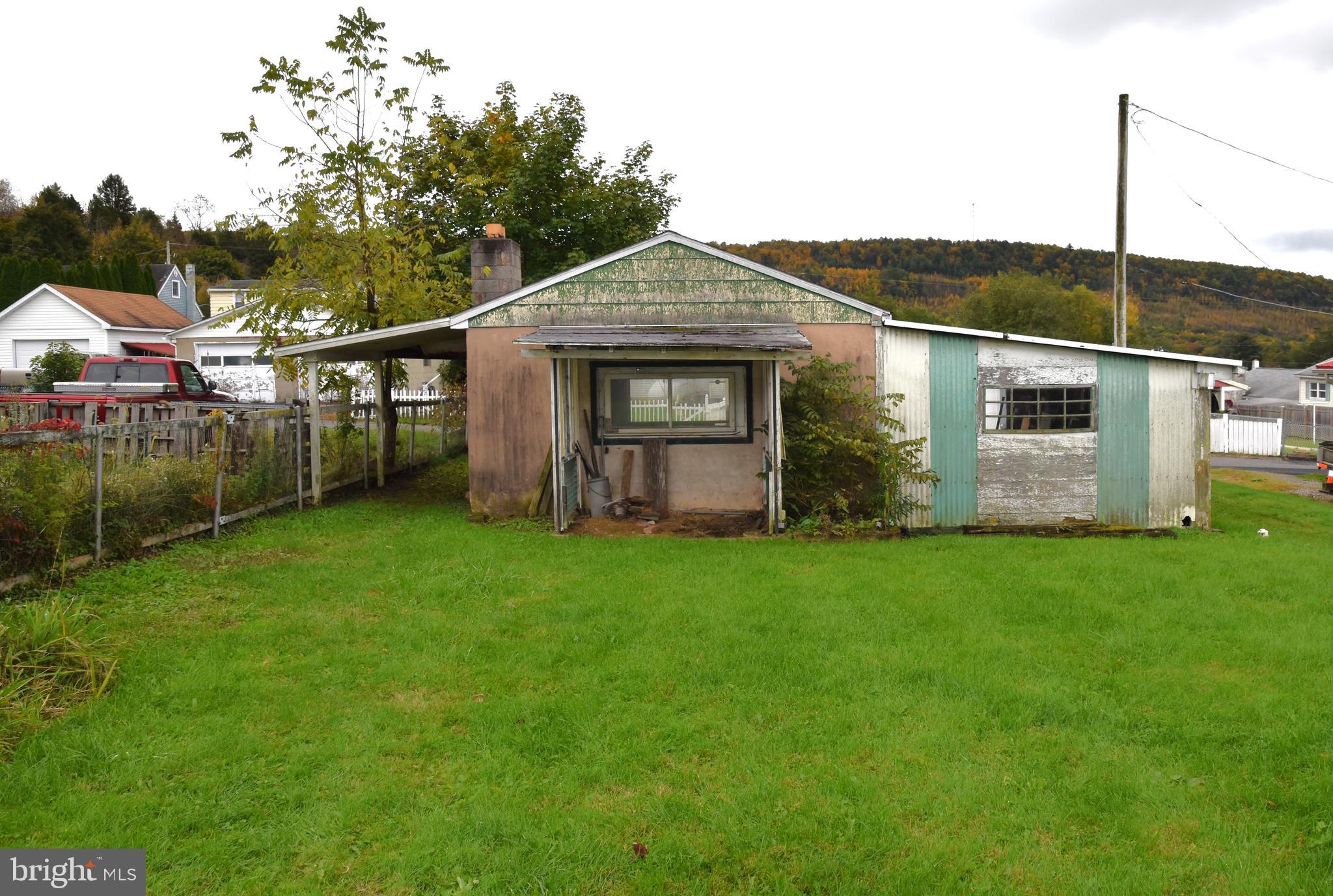 DUTCH HILL - Residential