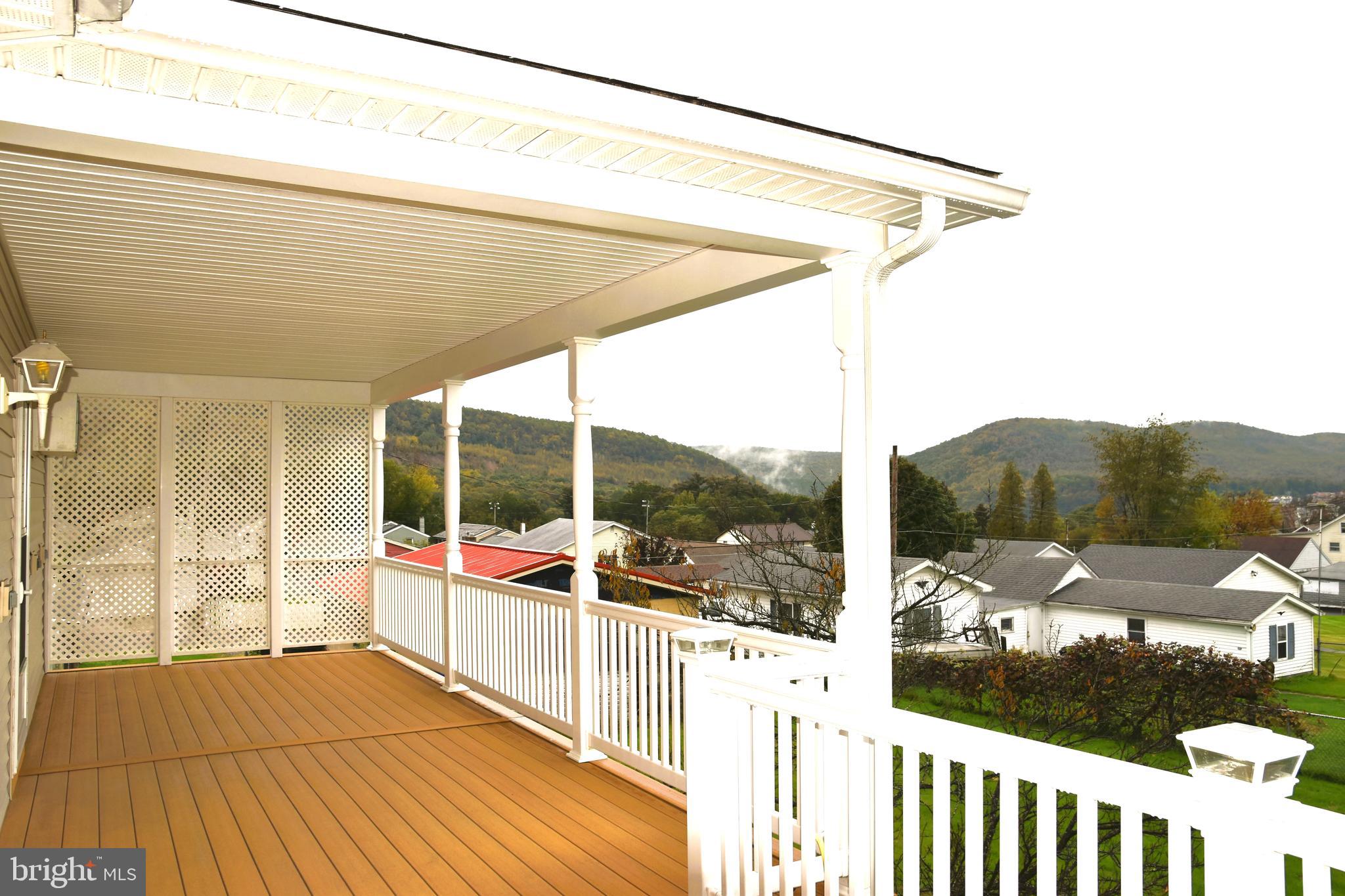 DUTCH HILL - Residential