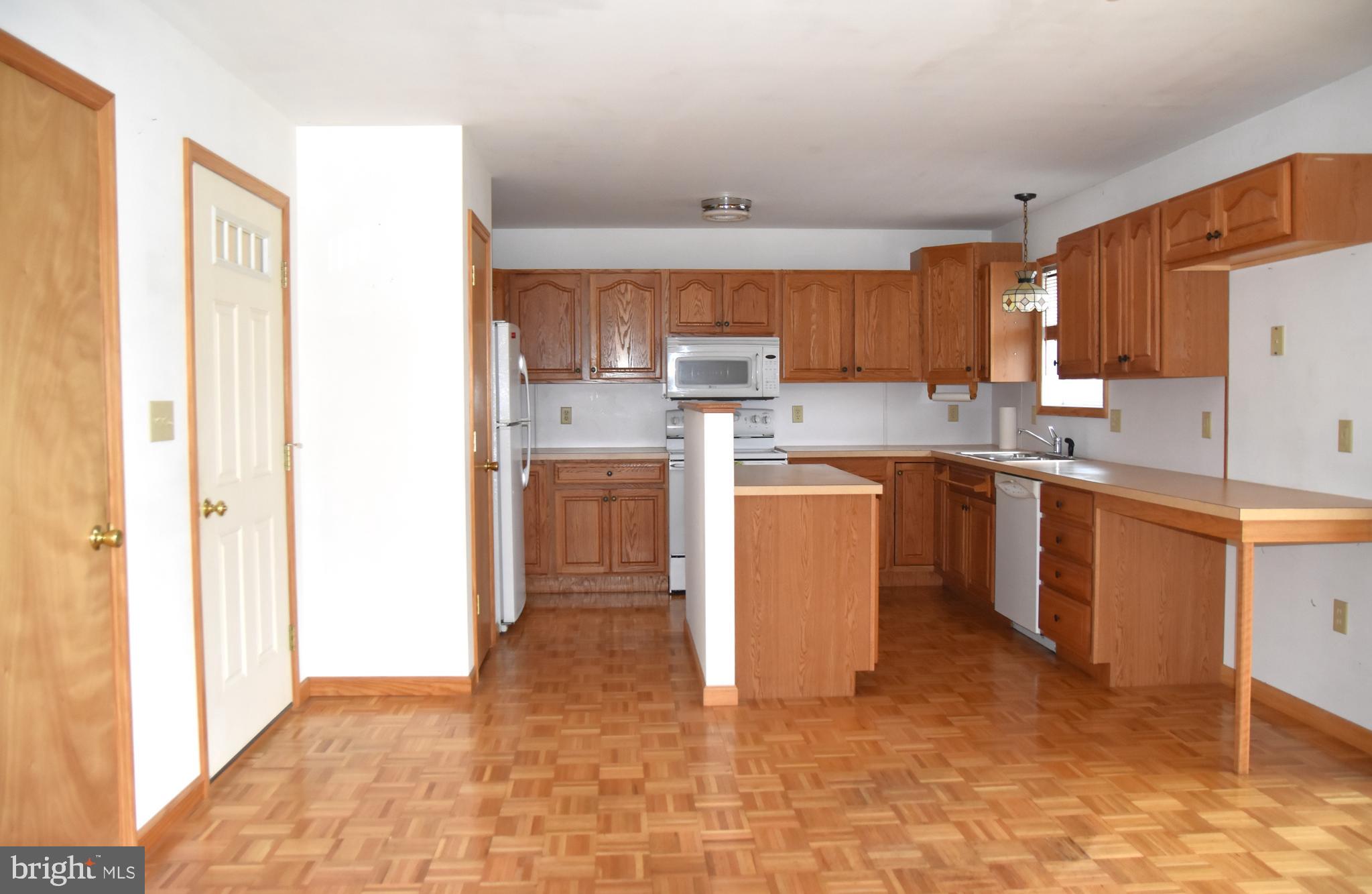 DUTCH HILL - Residential