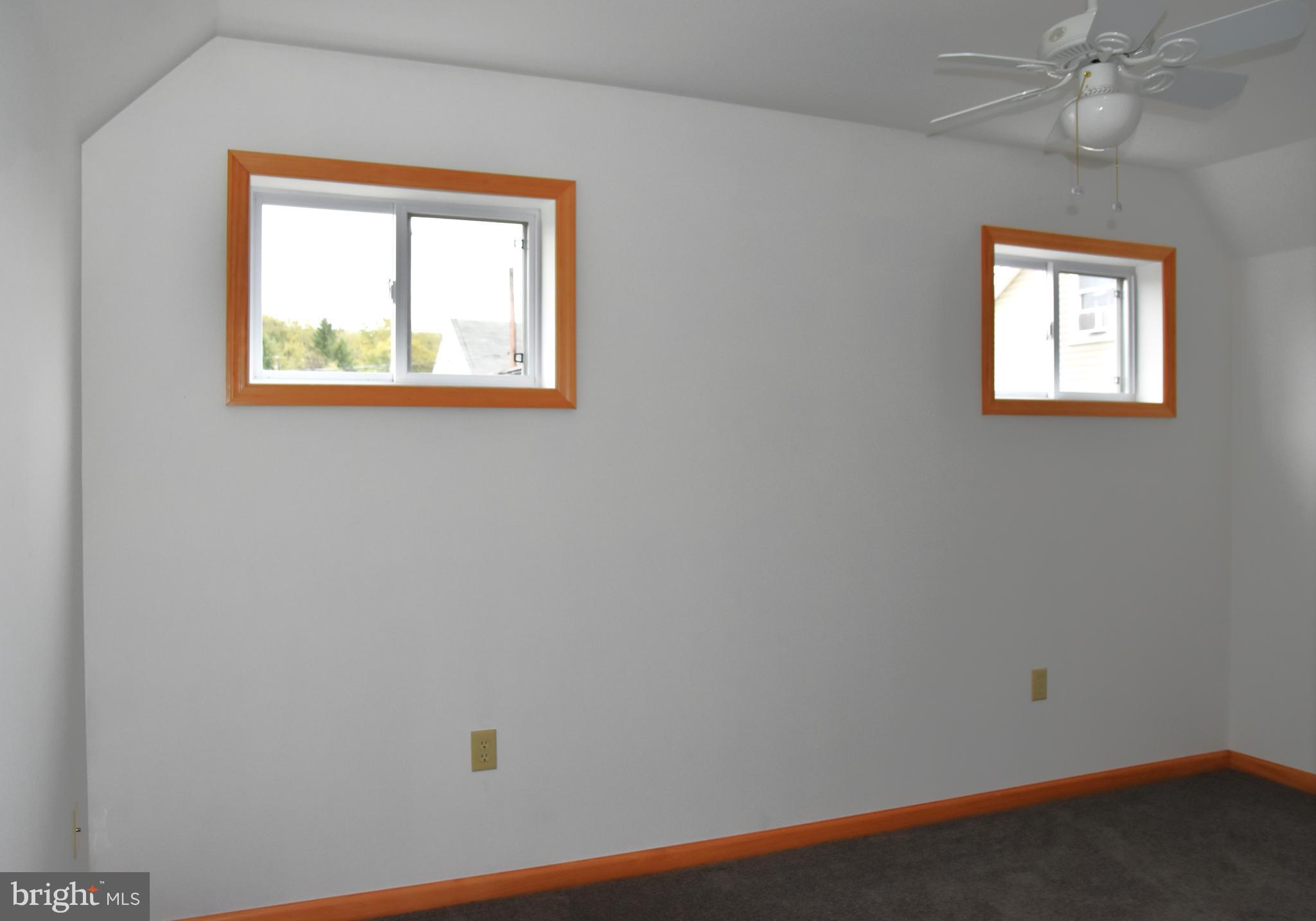 DUTCH HILL - Residential