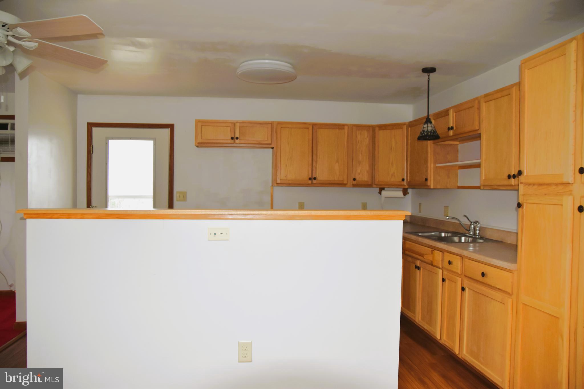 DUTCH HILL - Residential