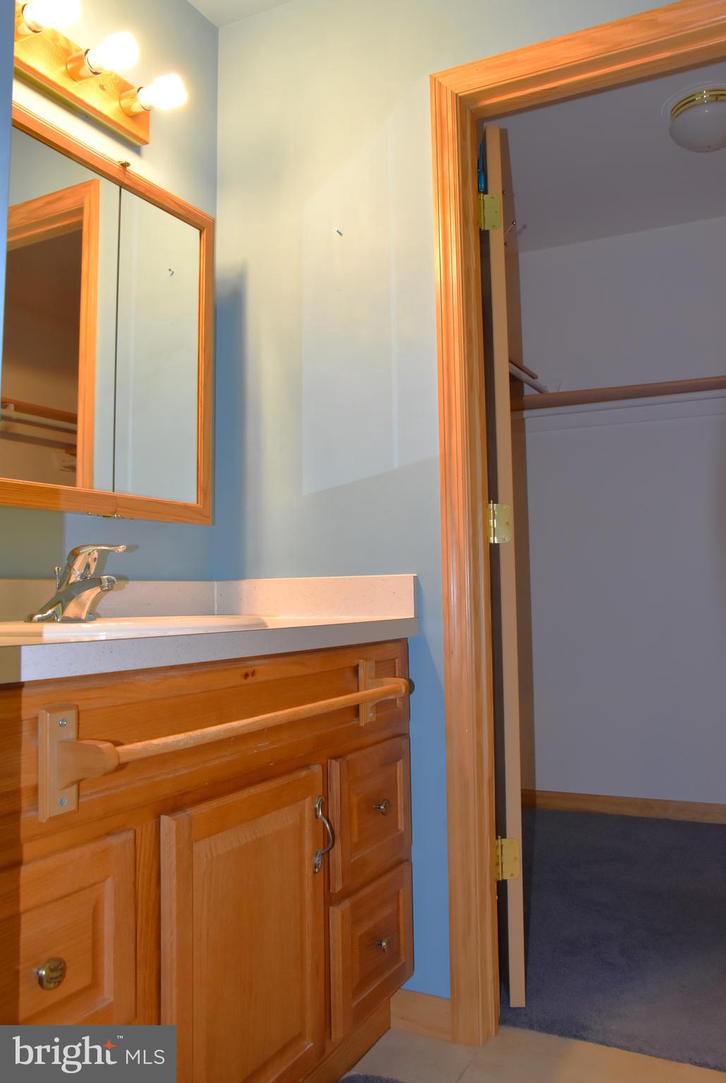 DUTCH HILL - Residential