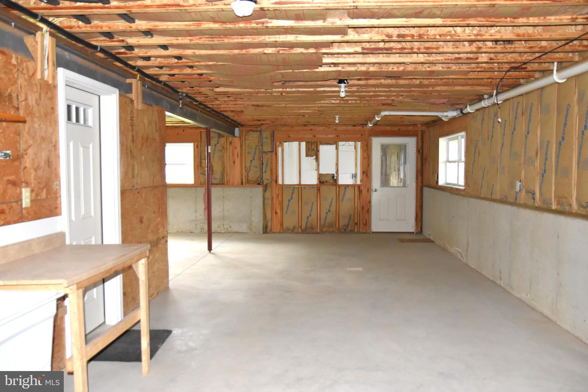 DUTCH HILL - Residential