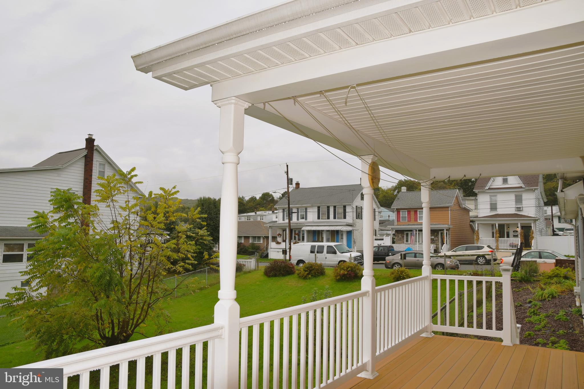 DUTCH HILL - Residential