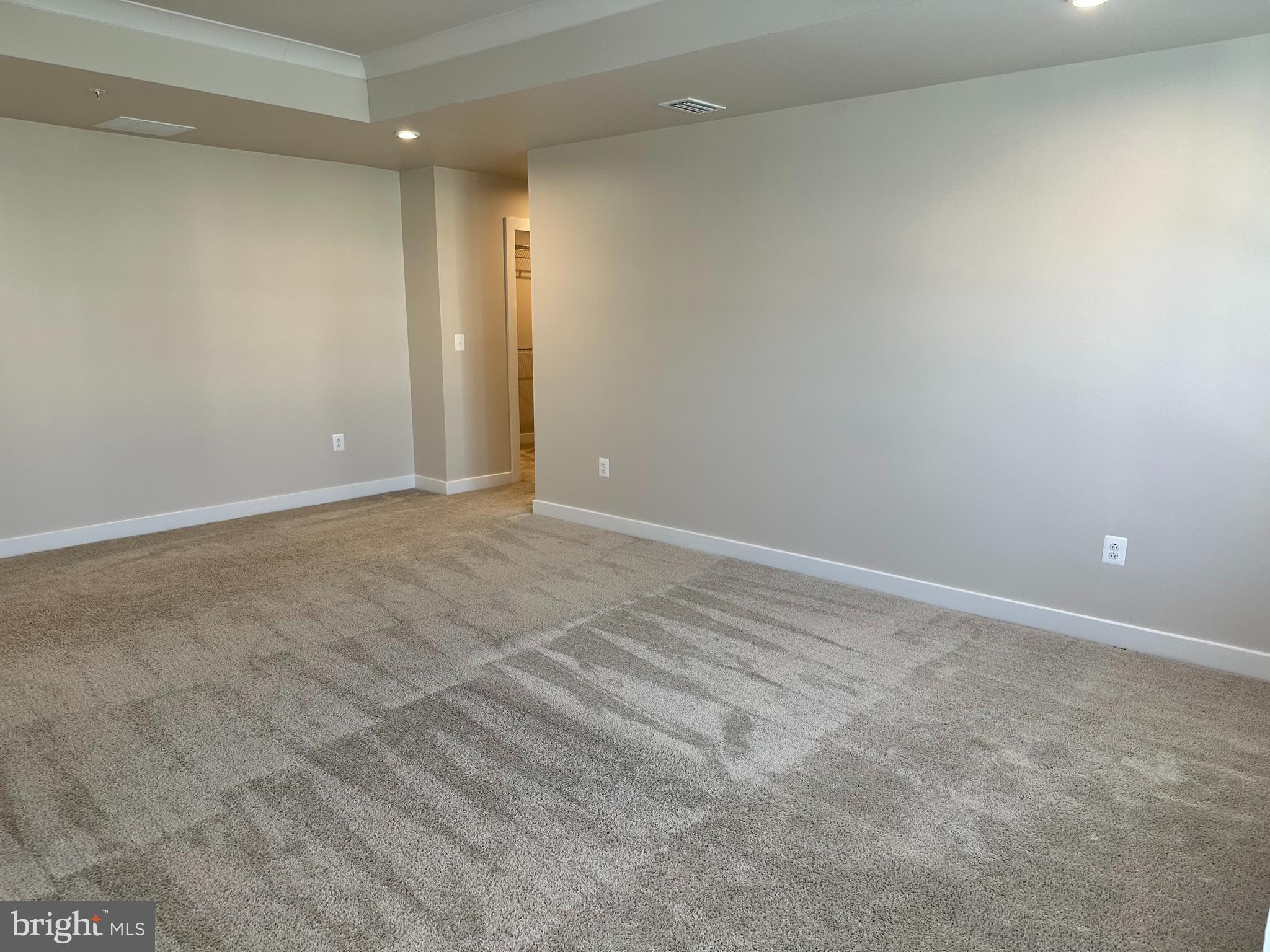 HERITAGE WOODS - Residential Lease