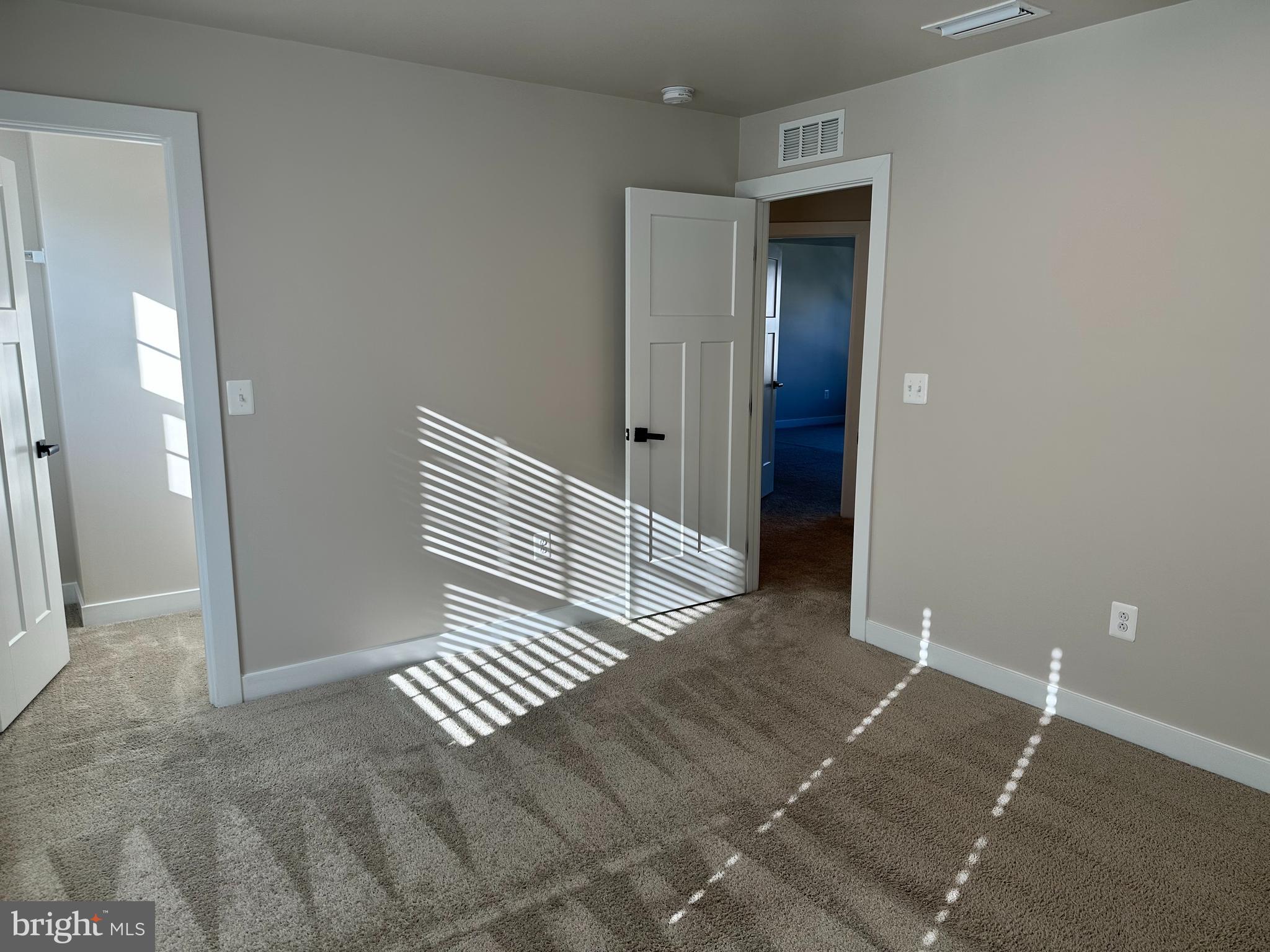 HERITAGE WOODS - Residential Lease