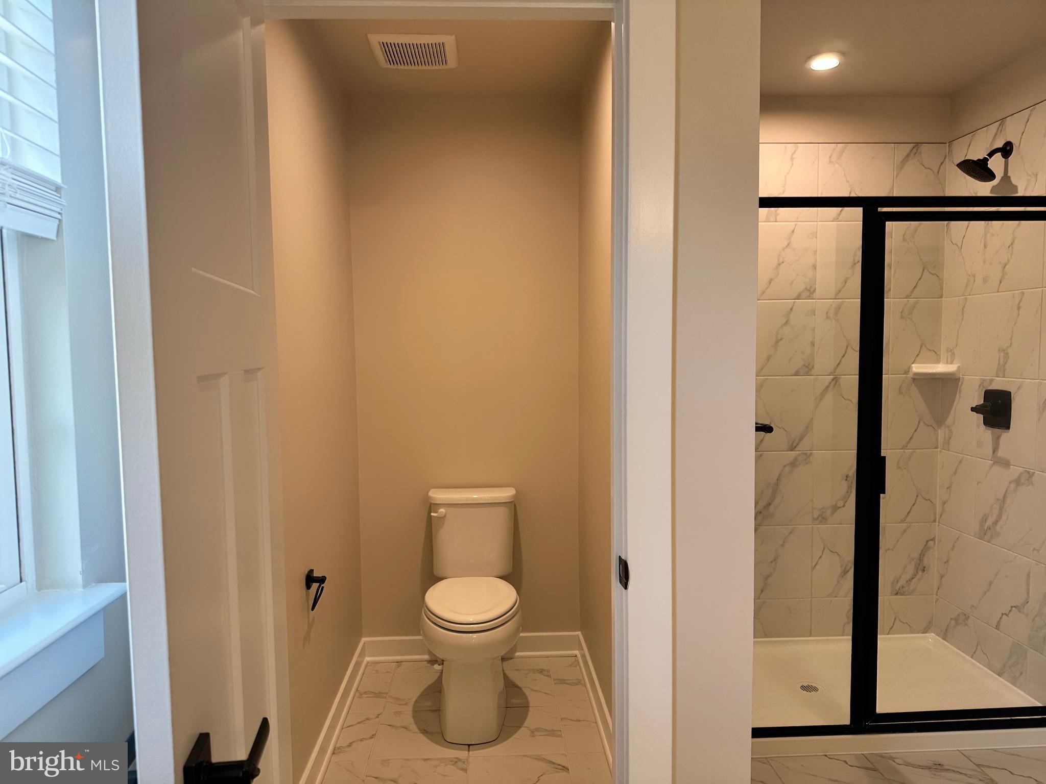 HERITAGE WOODS - Residential Lease