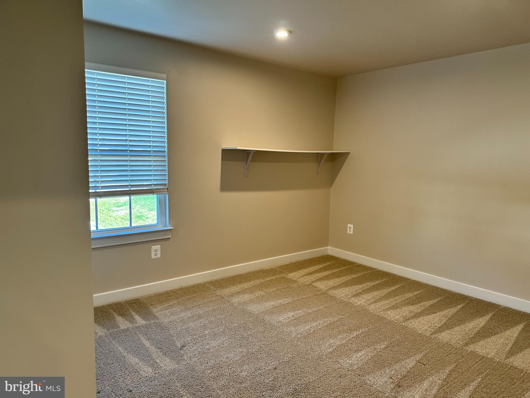 HERITAGE WOODS - Residential Lease