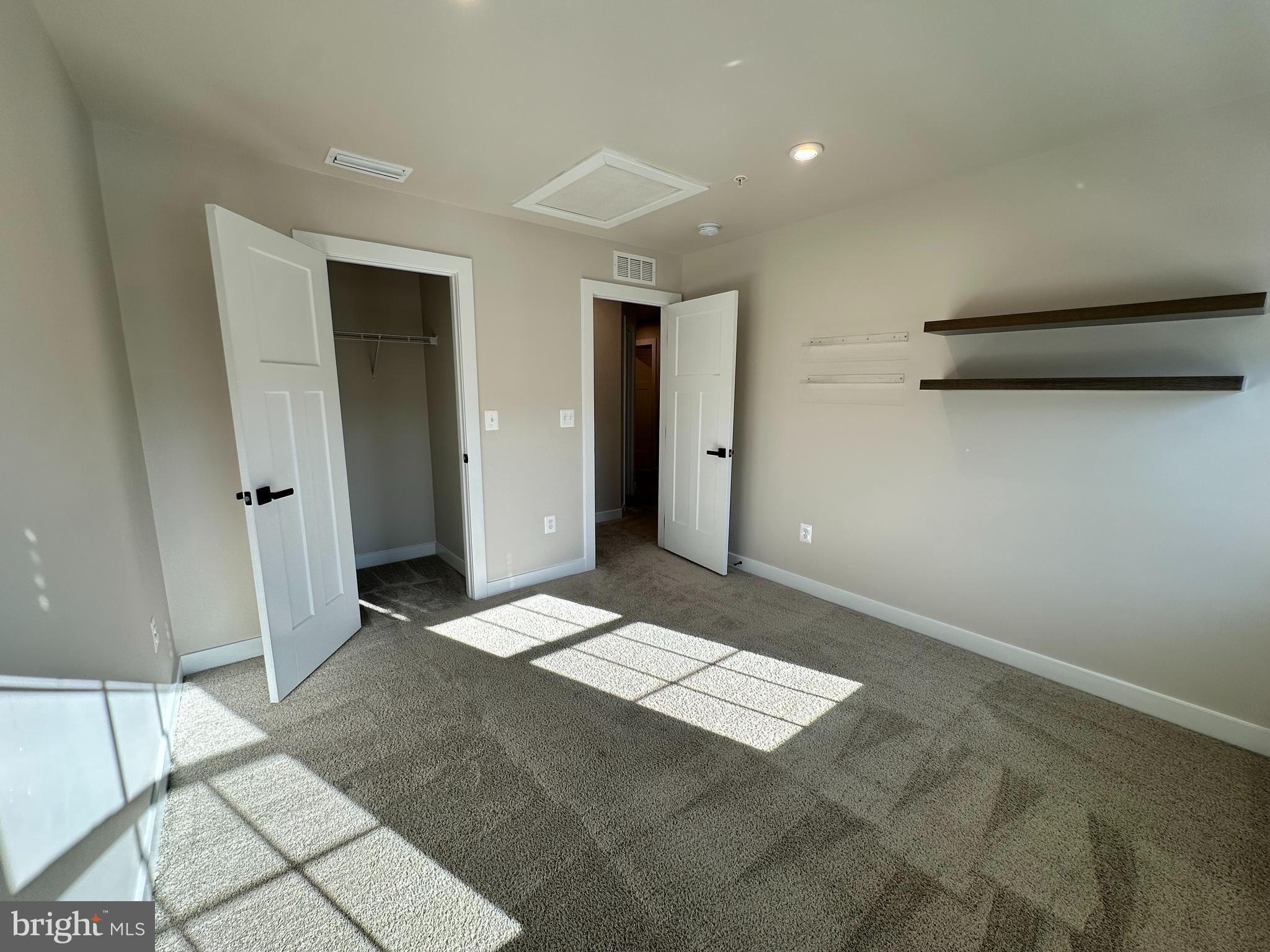 HERITAGE WOODS - Residential Lease