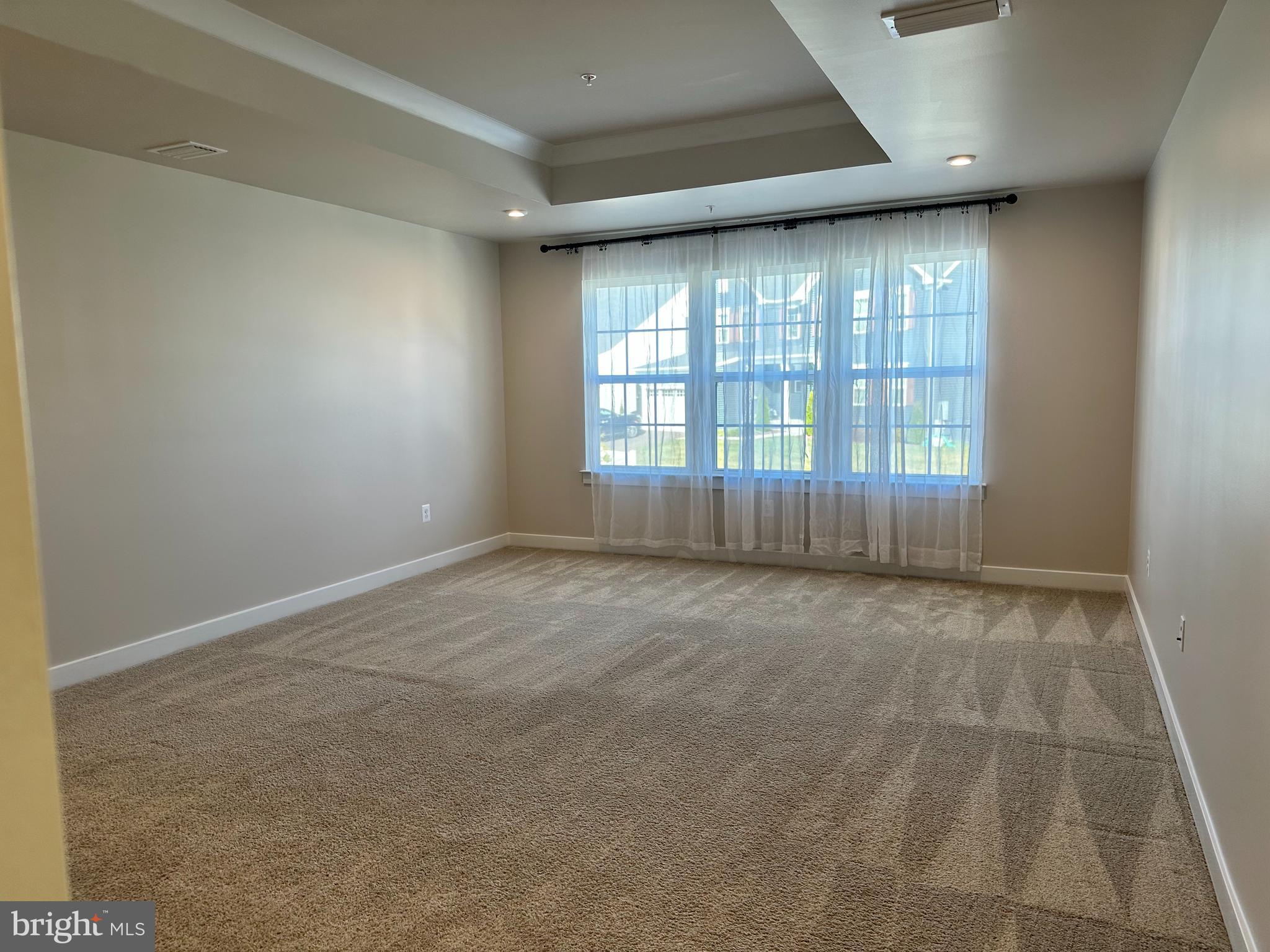 HERITAGE WOODS - Residential Lease