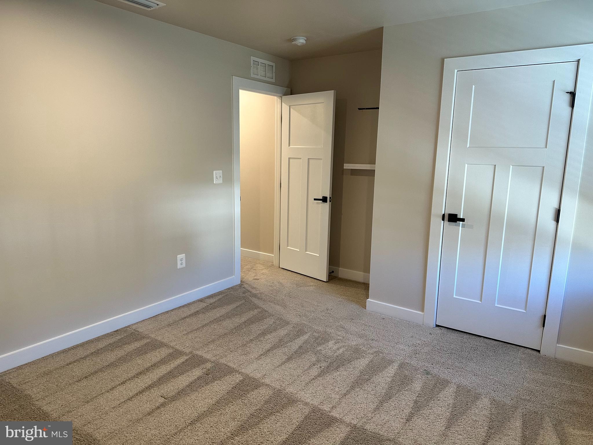 HERITAGE WOODS - Residential Lease