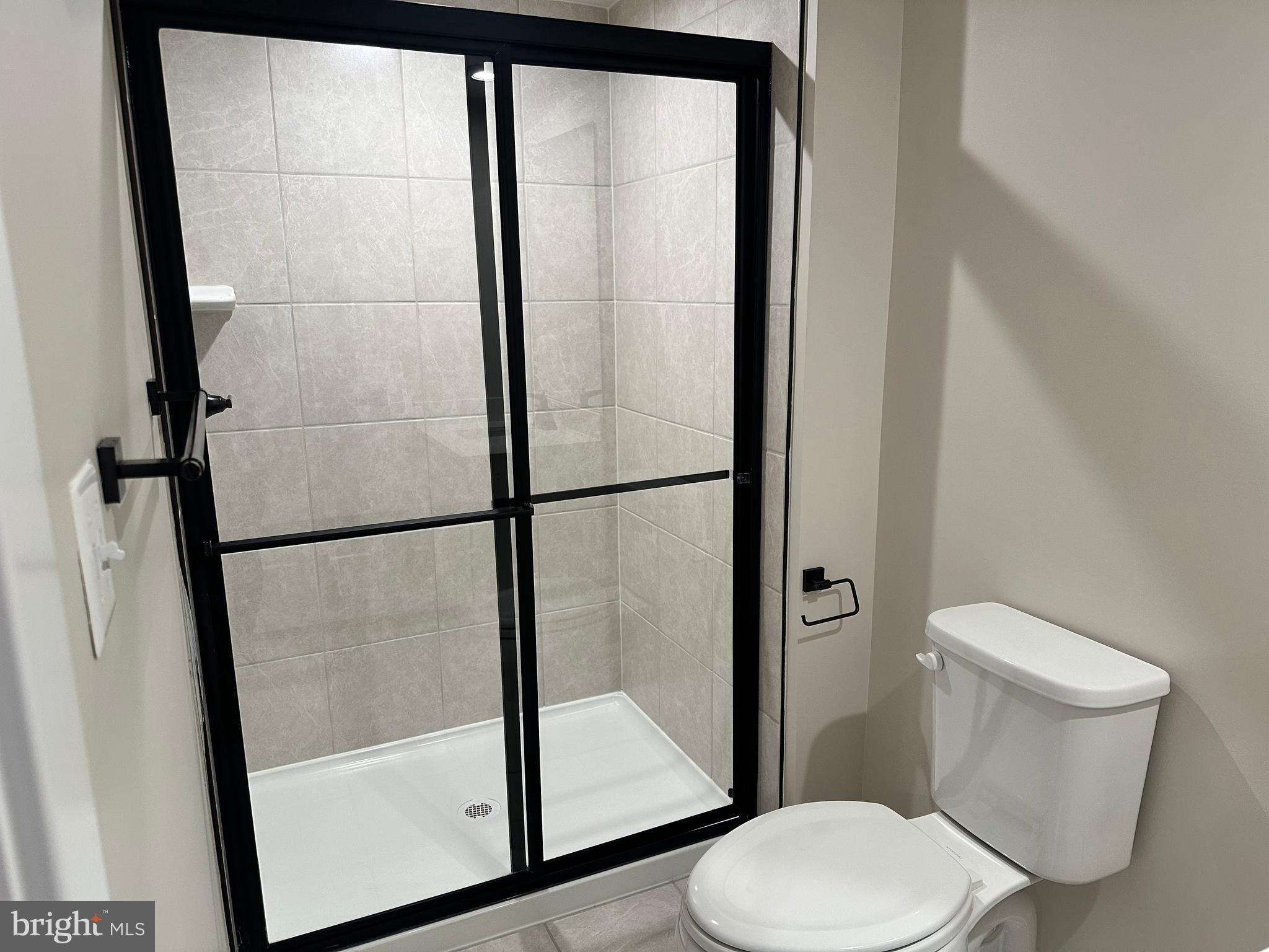 HERITAGE WOODS - Residential Lease