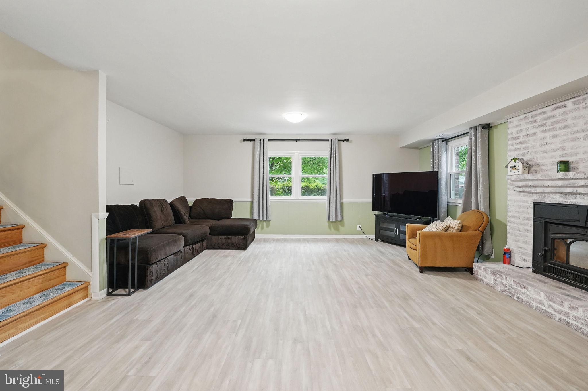 WEST LEWINSVILLE HEIGHTS - Residential Lease