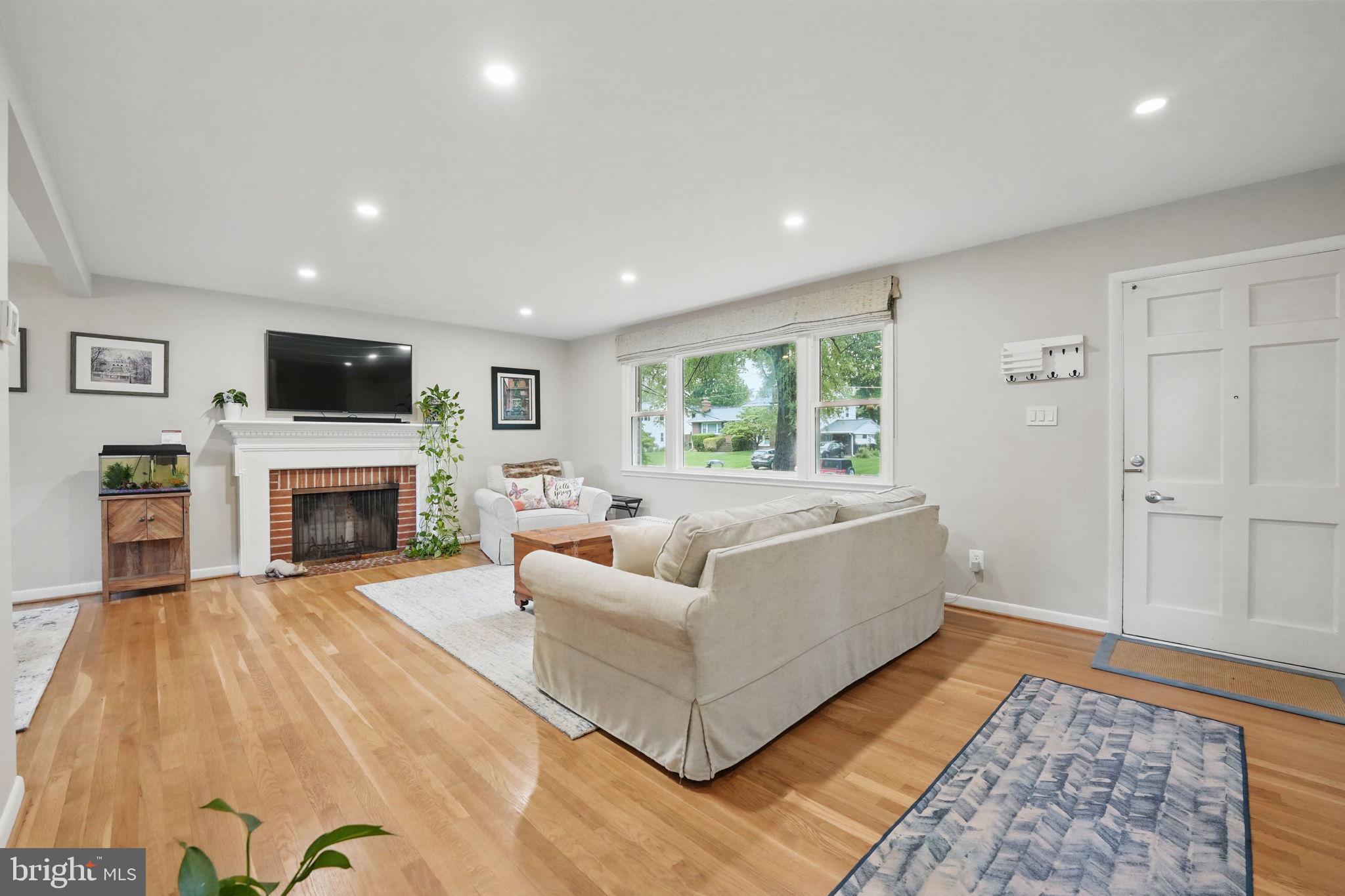 WEST LEWINSVILLE HEIGHTS - Residential Lease