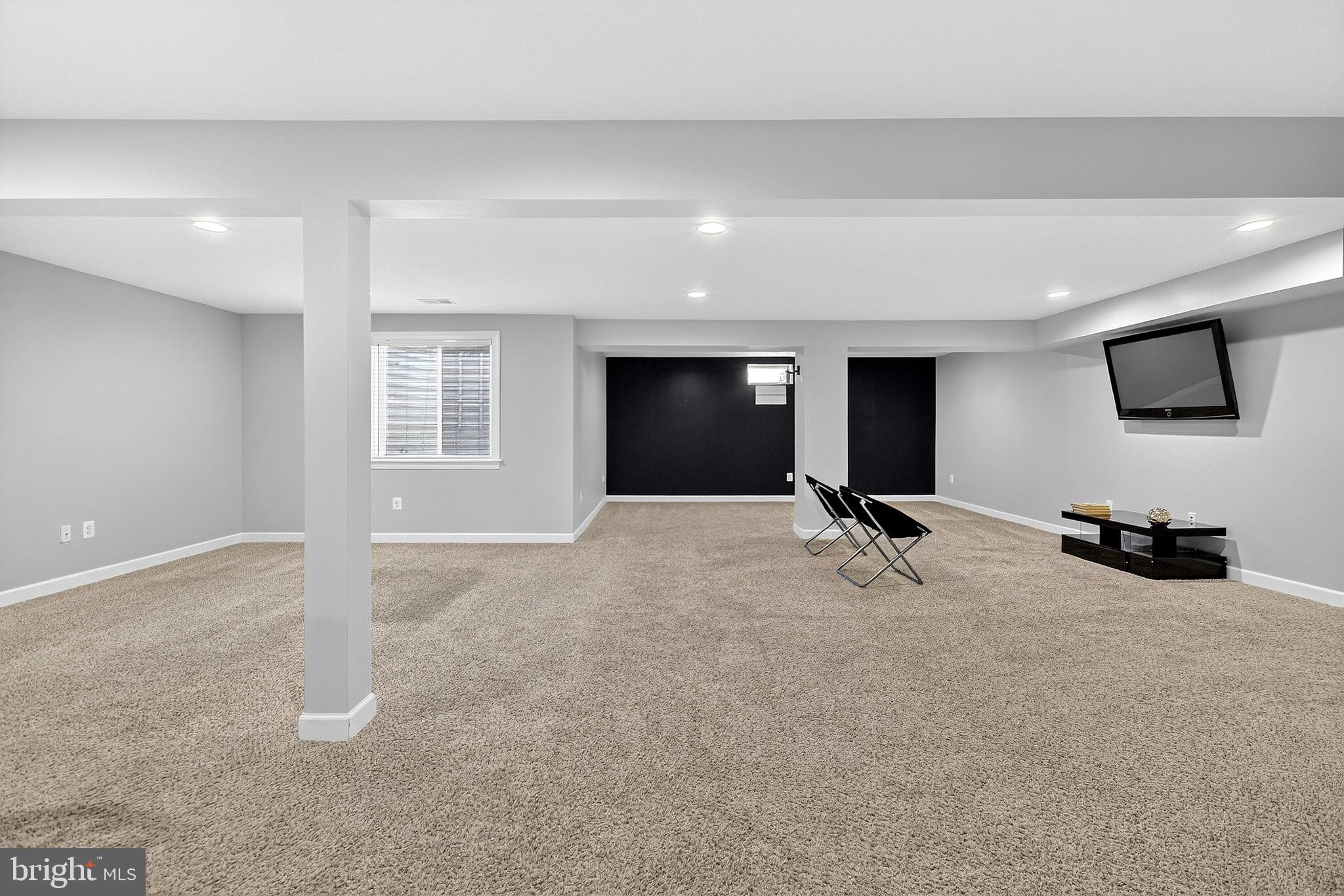 ASHBYS PLACE - Residential