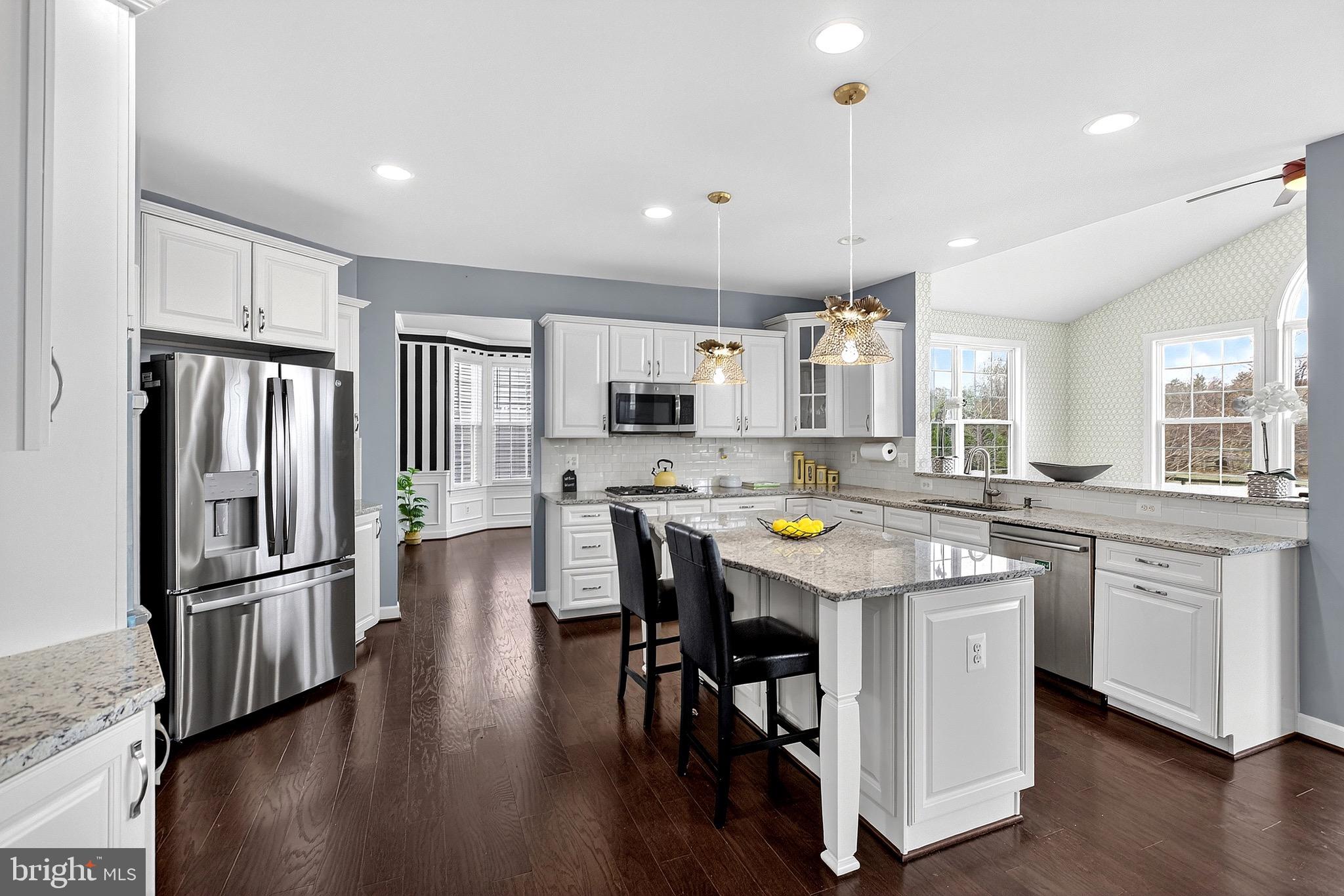 ASHBYS PLACE - Residential