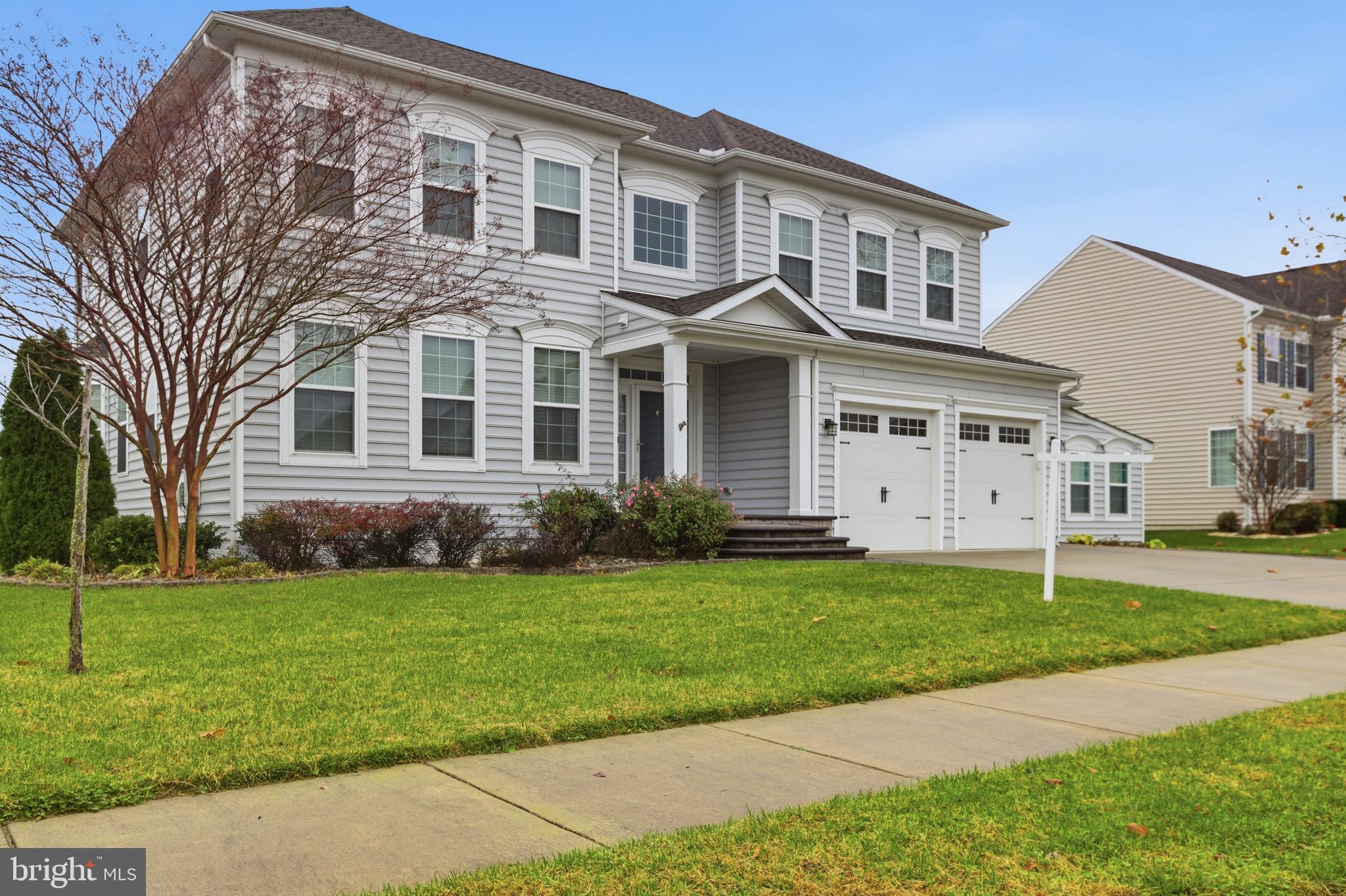 ASHBYS PLACE - Residential