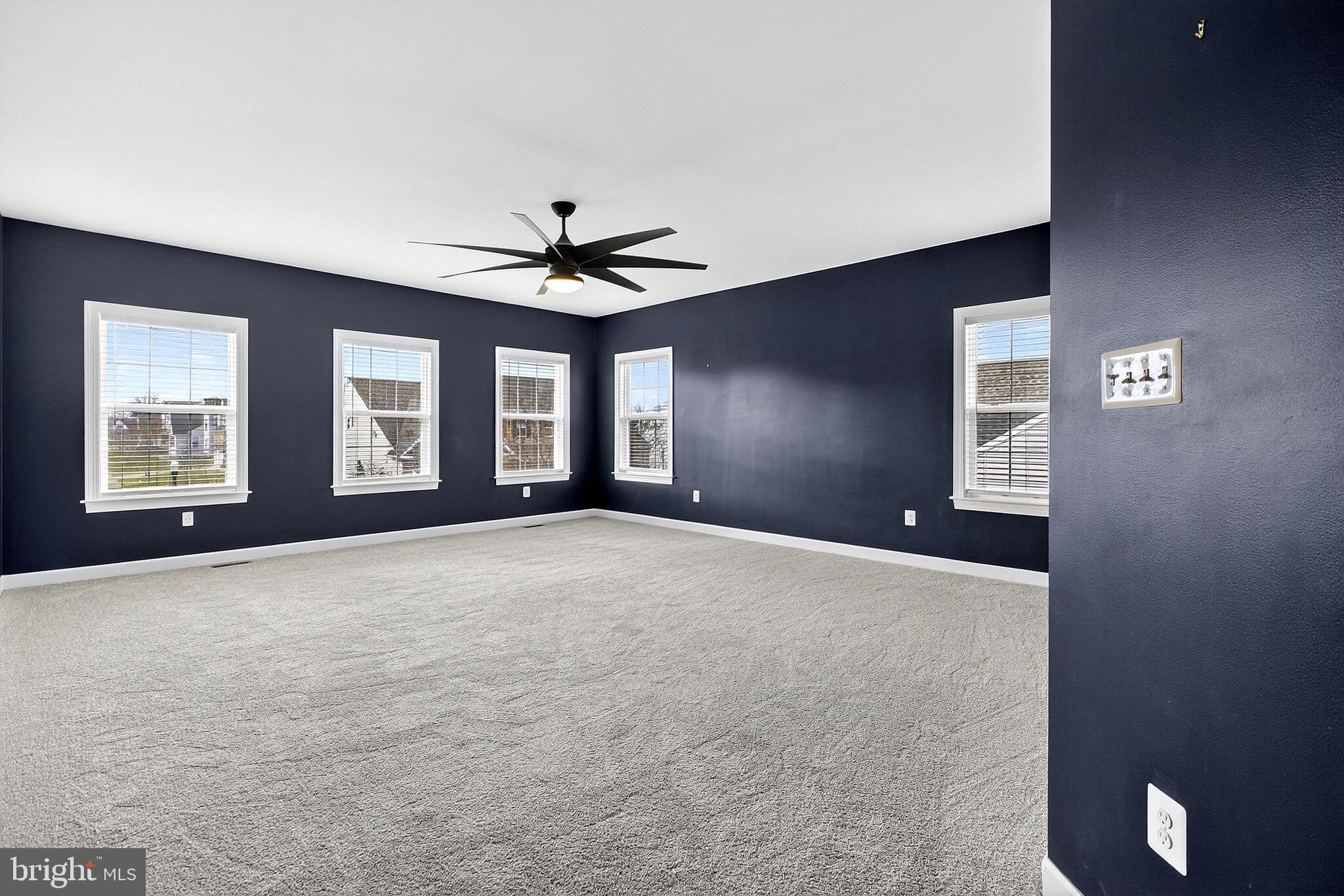 ASHBYS PLACE - Residential