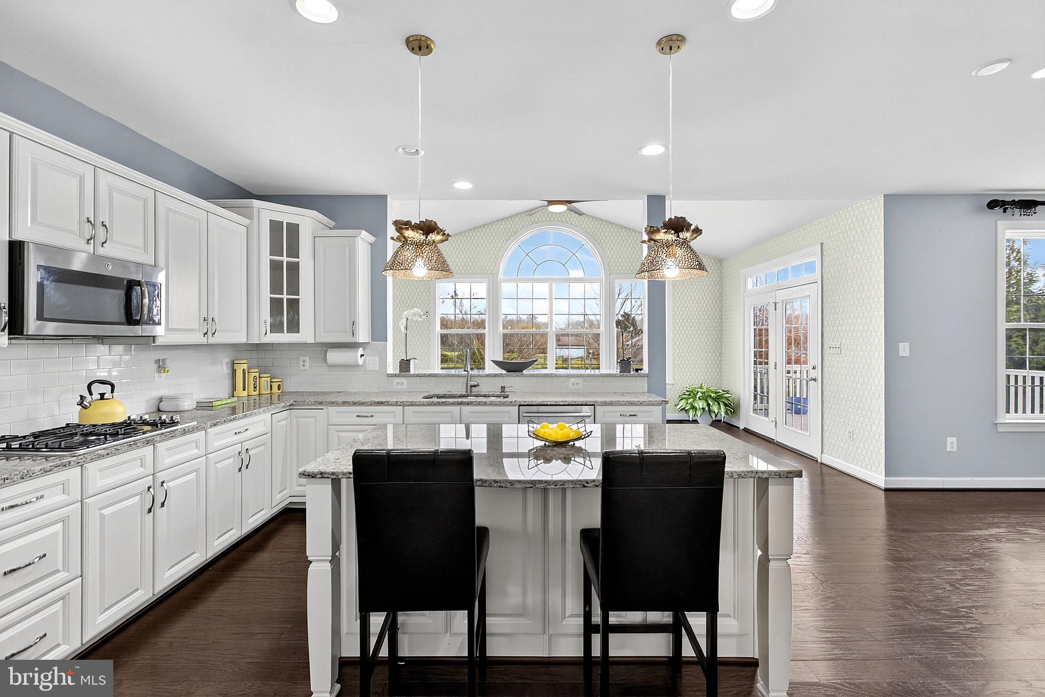 ASHBYS PLACE - Residential