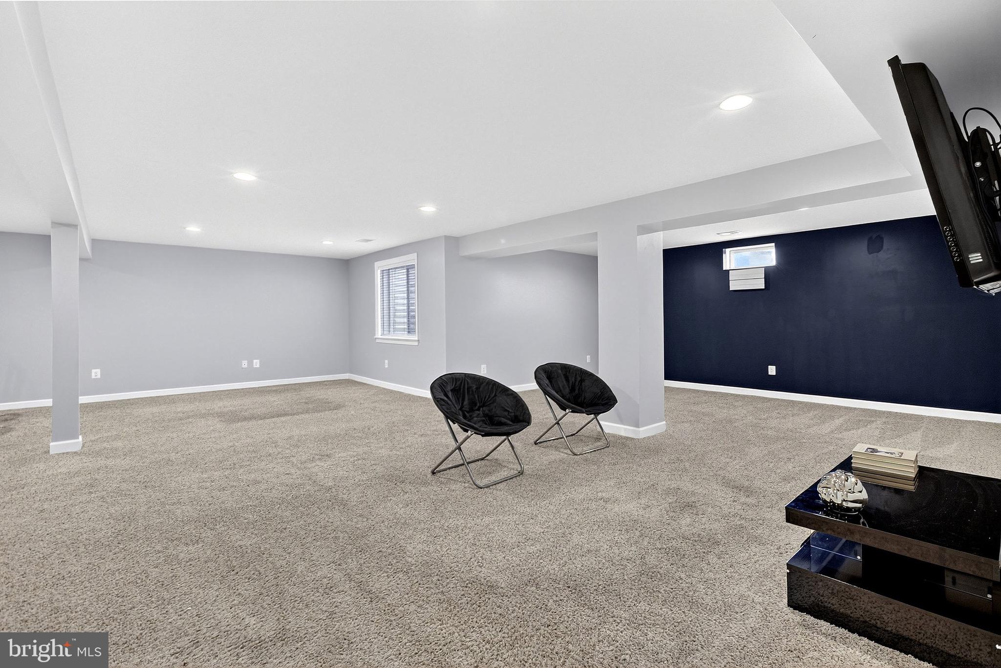 ASHBYS PLACE - Residential