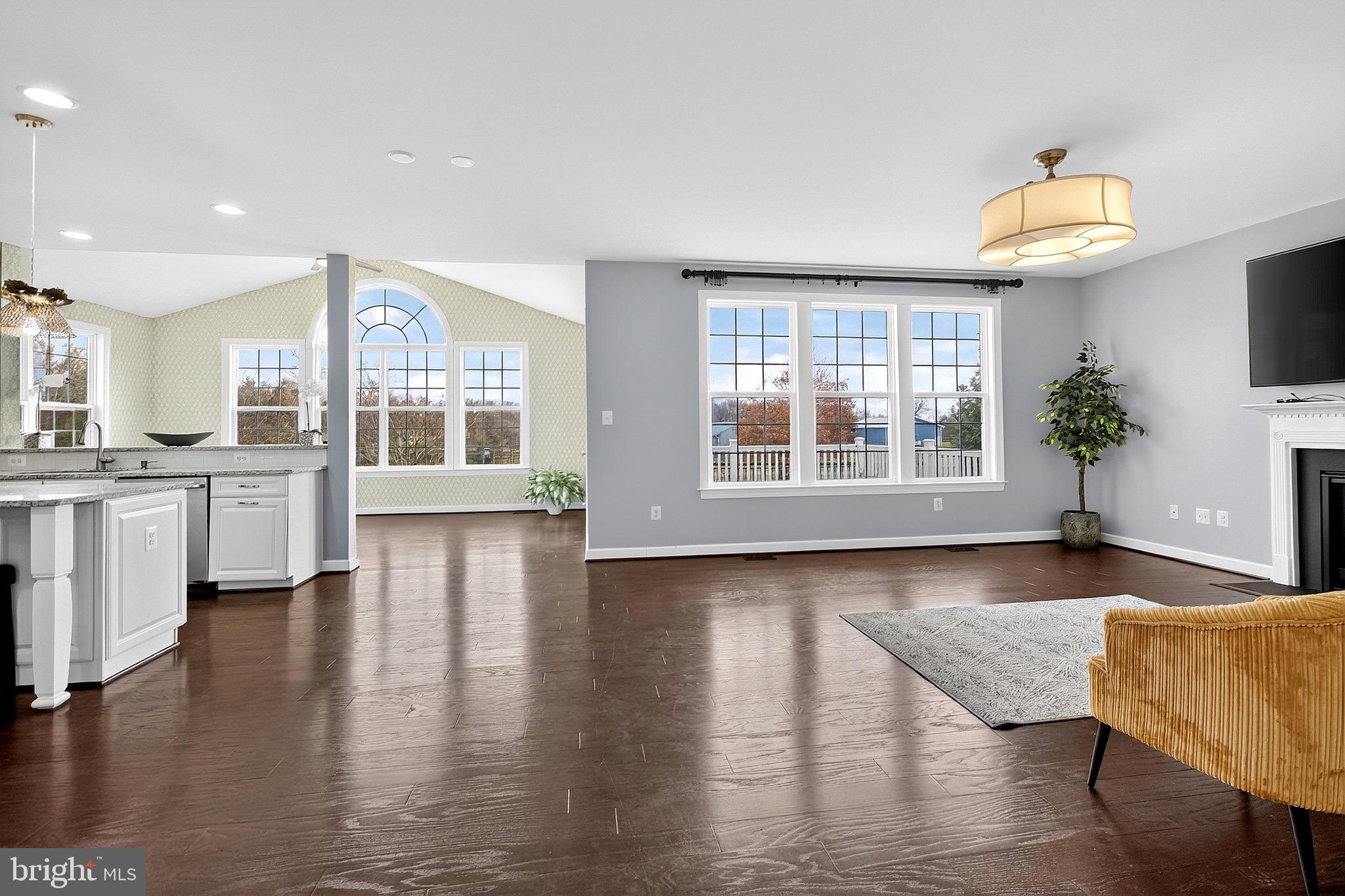 ASHBYS PLACE - Residential