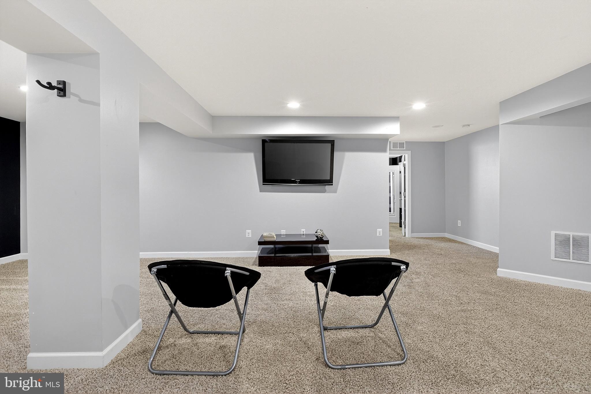 ASHBYS PLACE - Residential