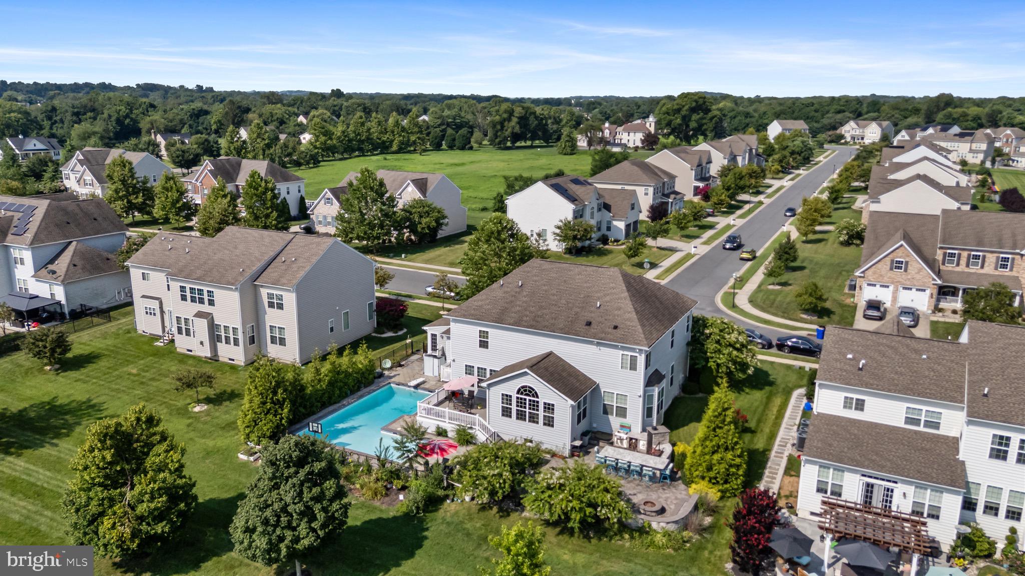 ASHBYS PLACE - Residential