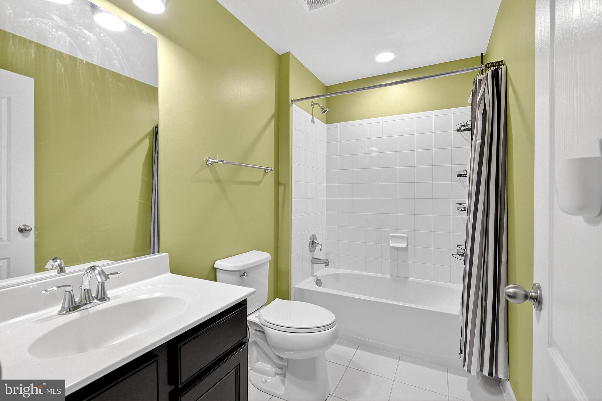 ASHBYS PLACE - Residential