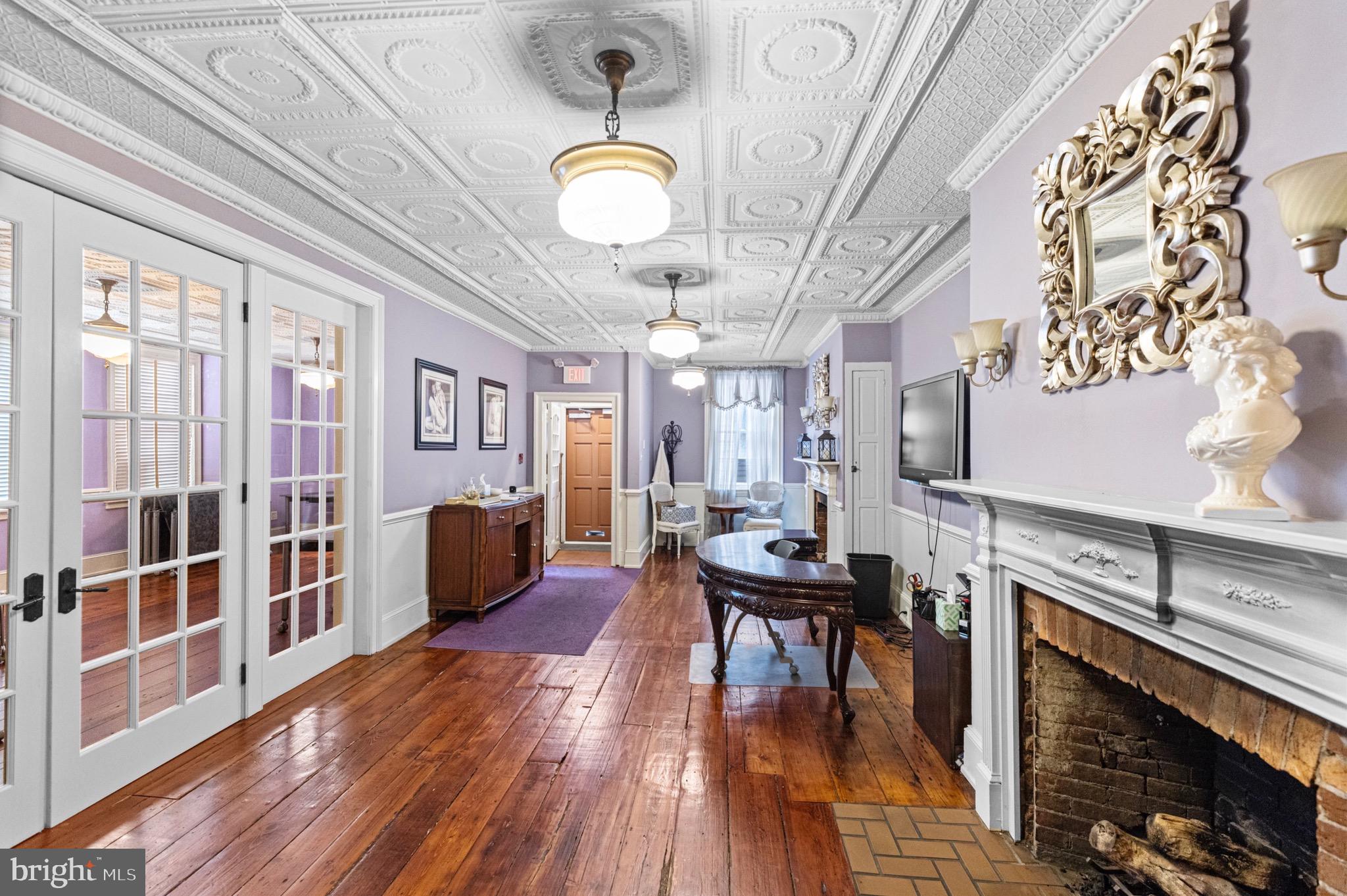 CENTER CITY - Residential