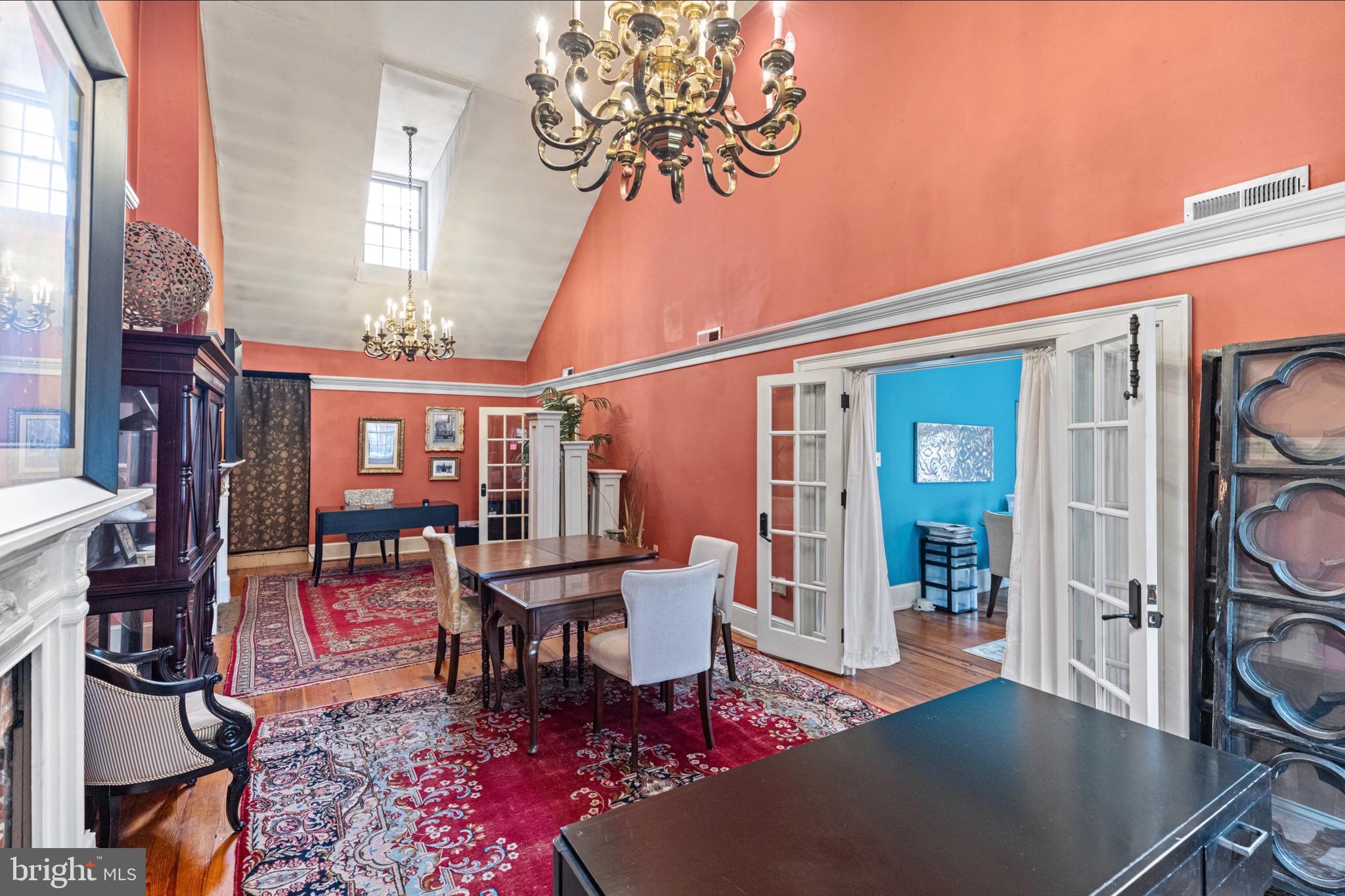 CENTER CITY - Residential