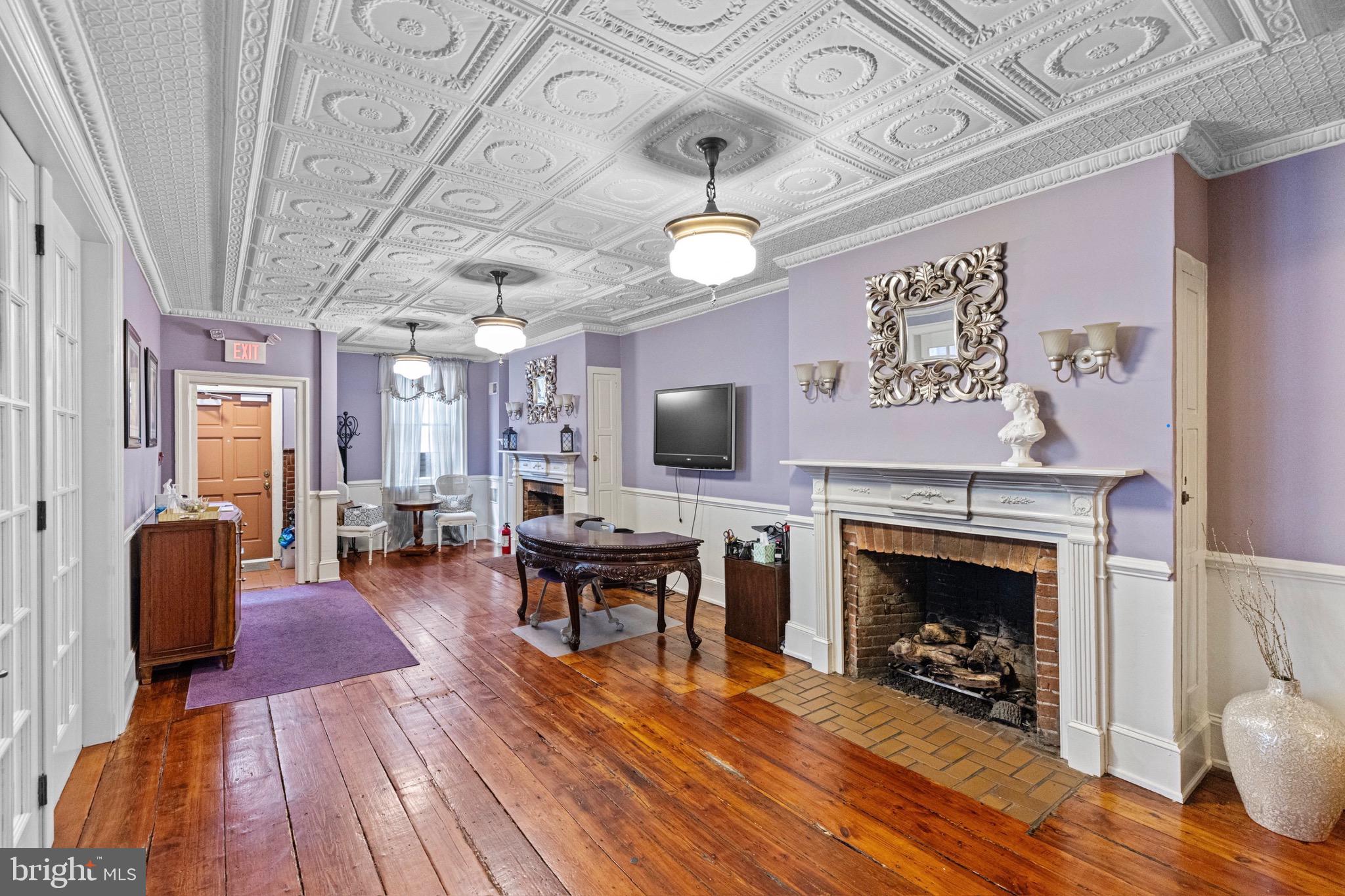 CENTER CITY - Residential